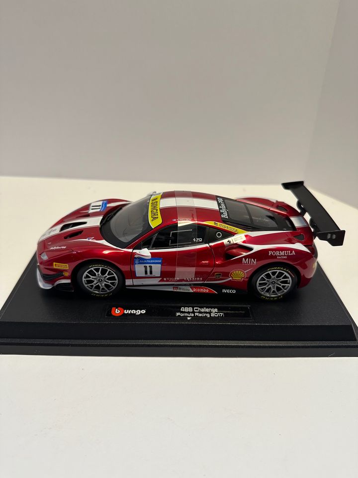 Bburago 1:24 Ferrari 488 Challenge #11 Formula Racing 2017 Diecast 18-26308