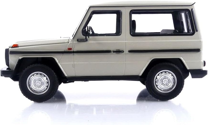 MINICHAMPS 1:18 1980 Mercedes-benz G-MODEL SWB  DIECAST CAR CREAM GREY 155038004