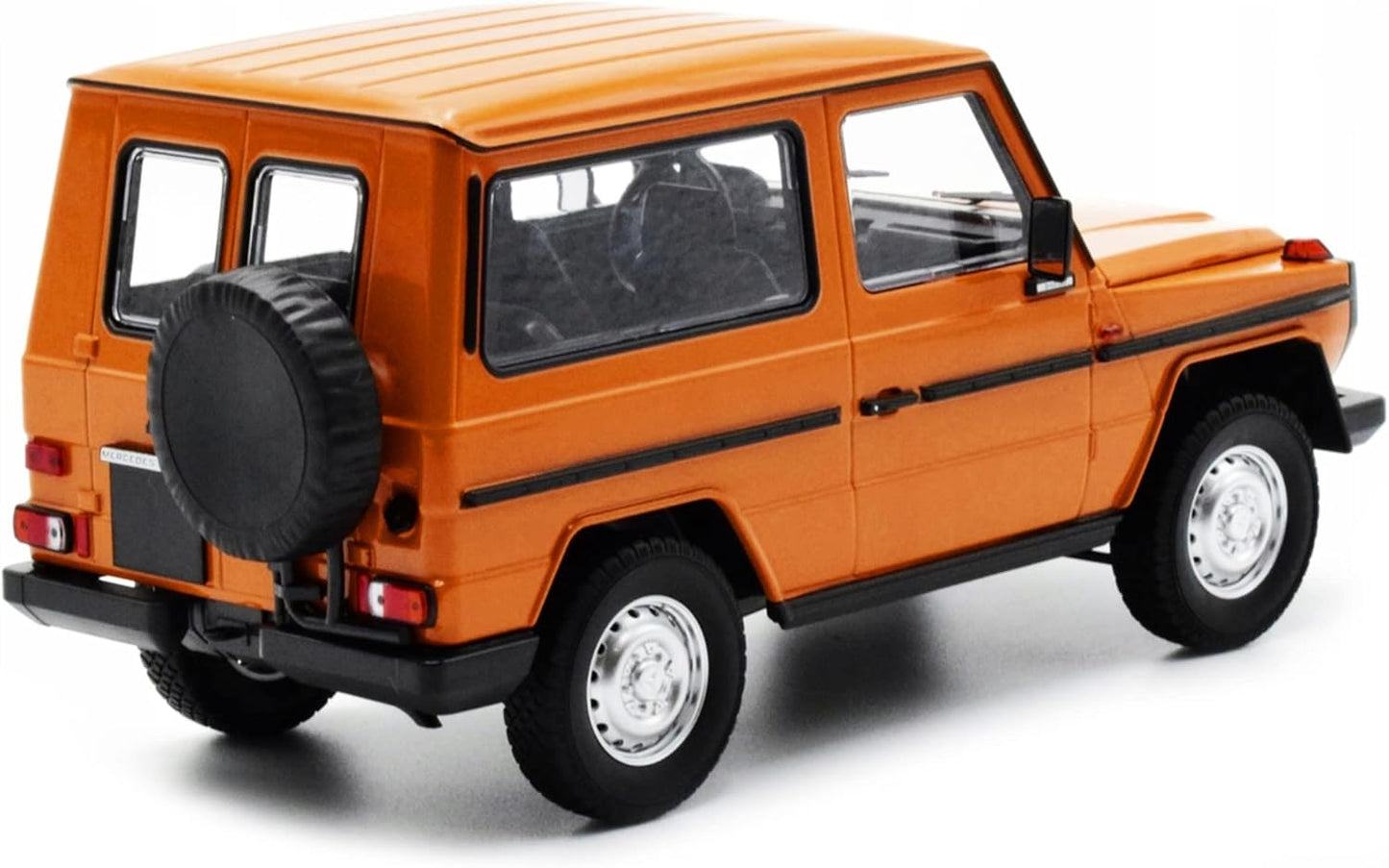 MINICHAMPS 1:18 - MERCEDES-BENZ G-MODEL SHORT W460 - 1980 - 155038000 - Orange