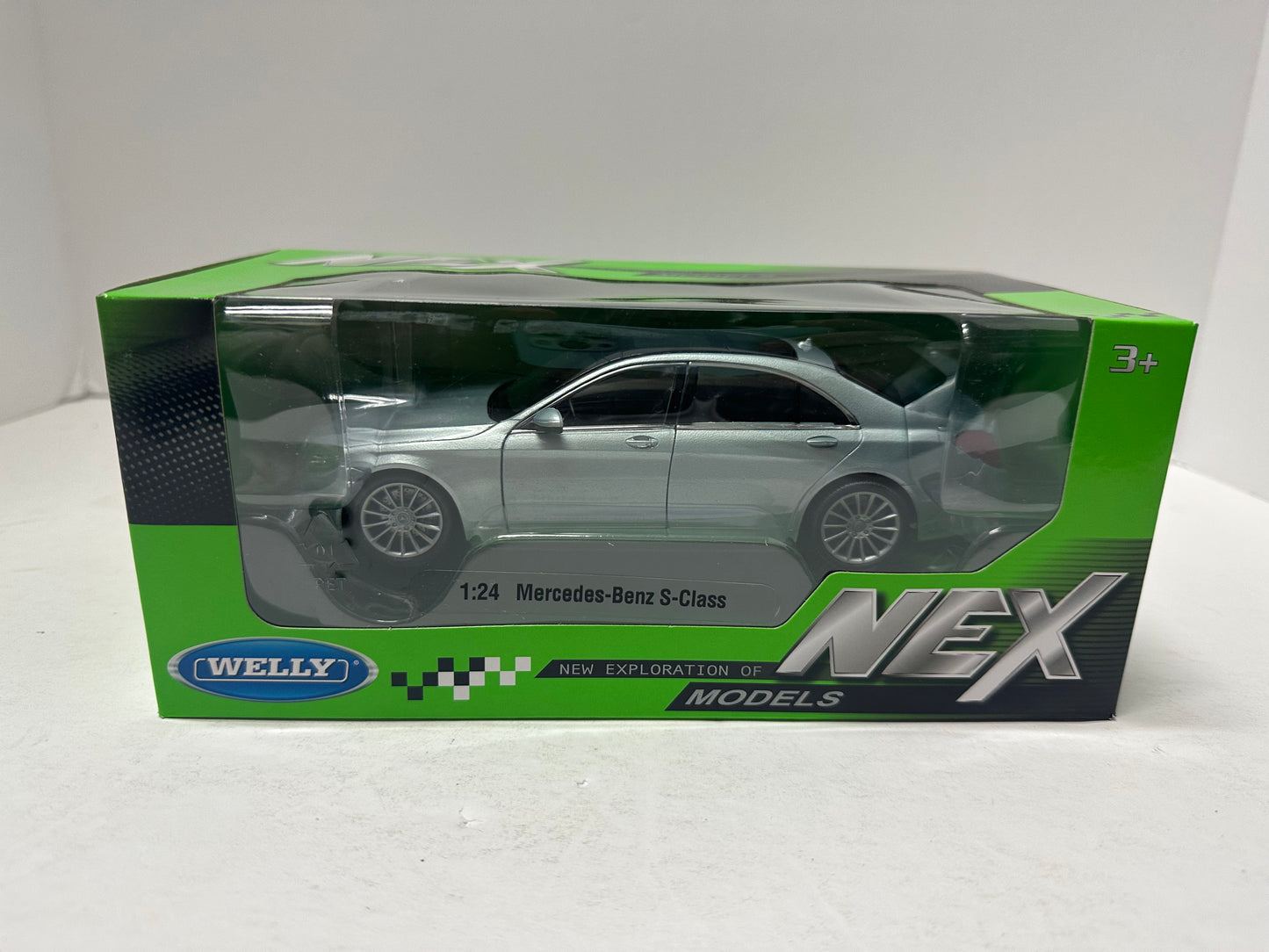 Welly 1:24 2015 Mercedes-Benz S-Class Silver Diecast 24051SG