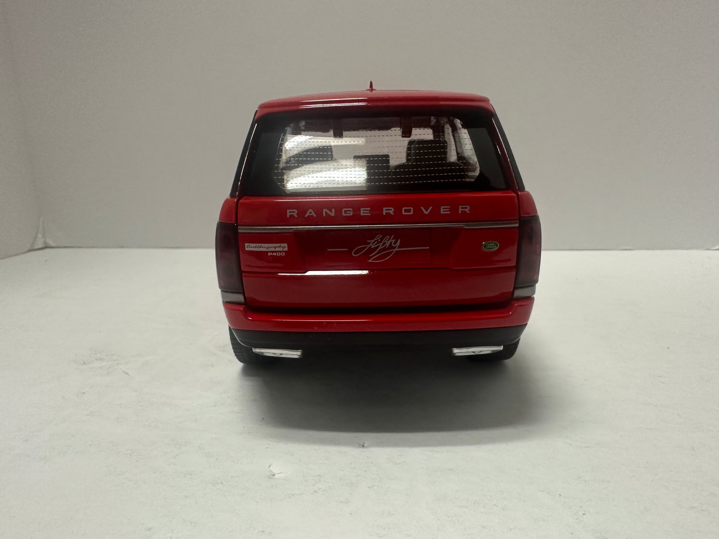 1:18 2020 Range Rover HSE With Headlight & Taillight LEDS Diecast Red