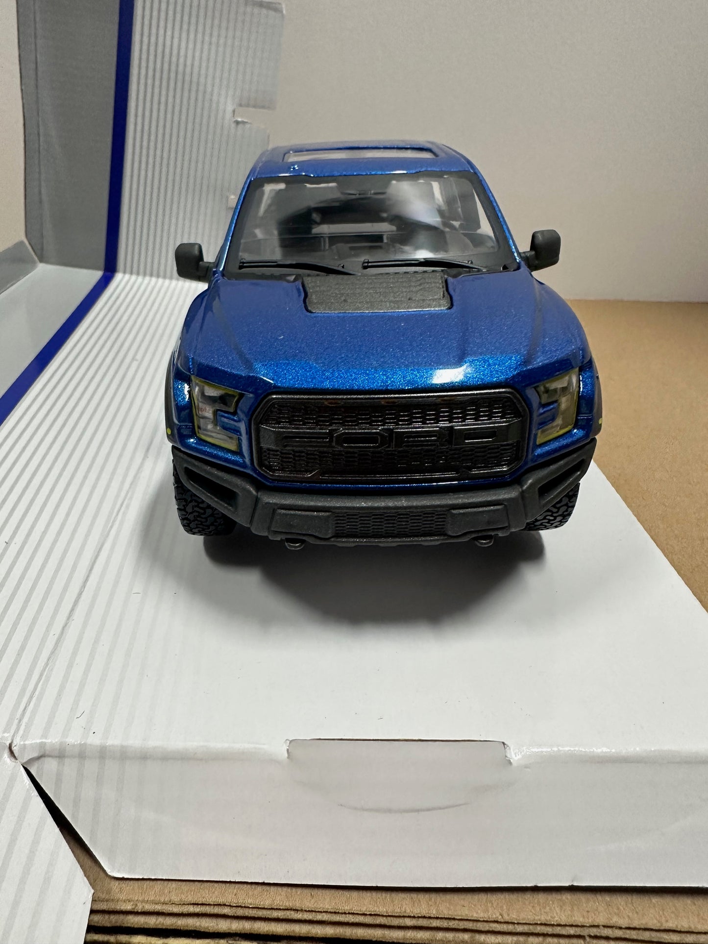 Maisto 1:24 2018 FORD F-150 Raptor SE Truck Alloy Car Model Diecast