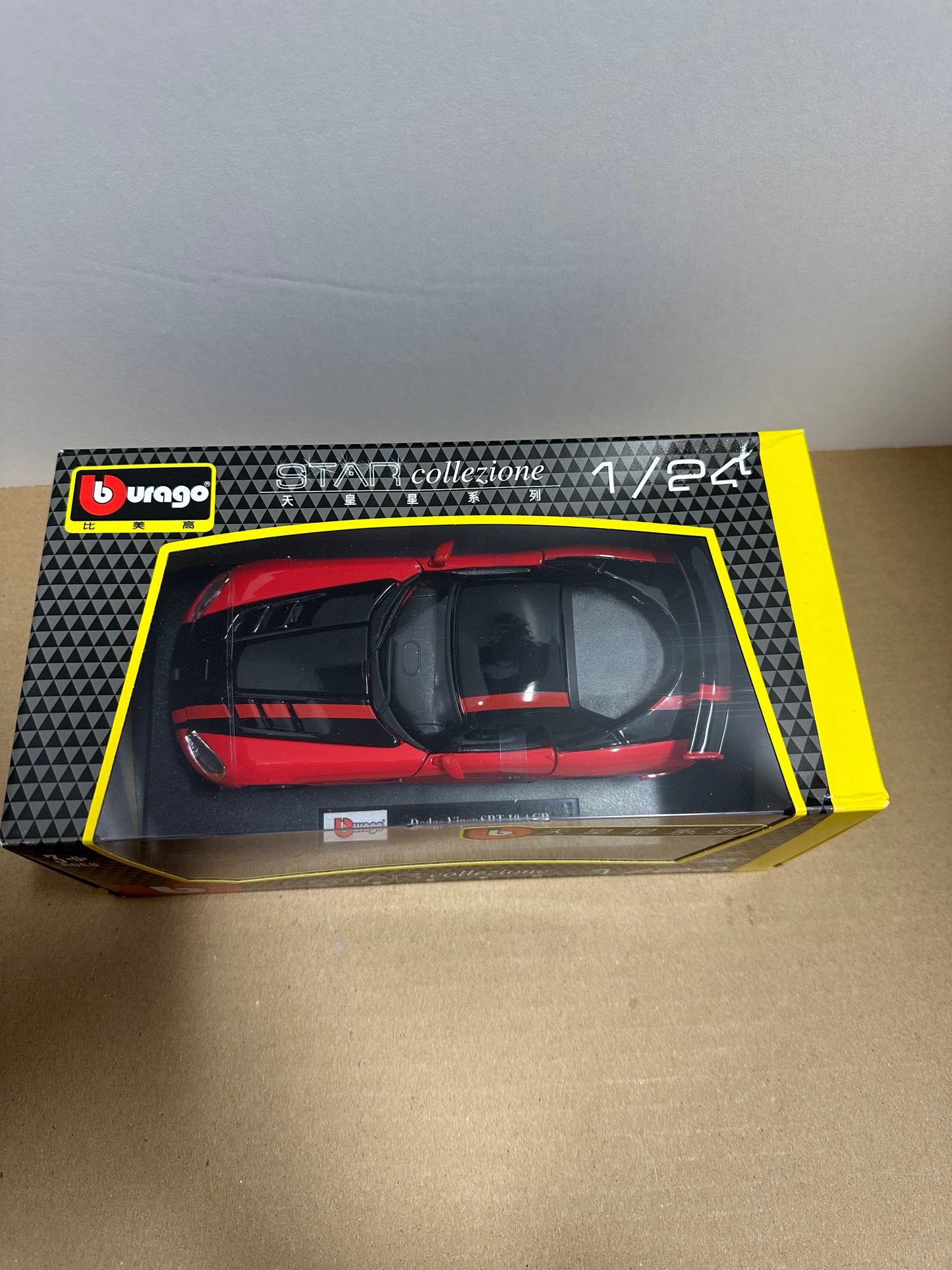 1:24 Bburago Dodge VIPER SRT 10 ACR 2007 DieCast