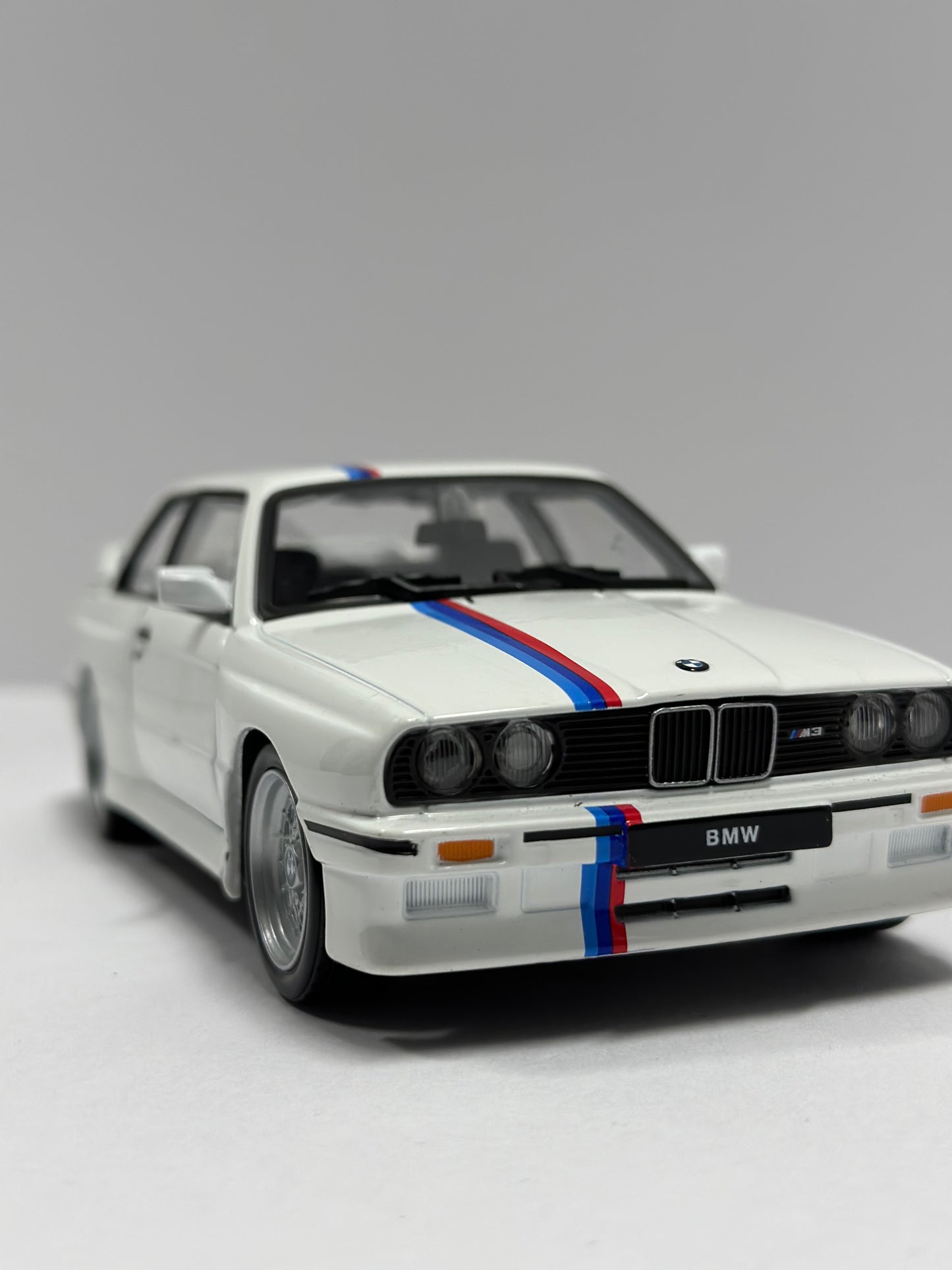 Bburago 1:24 Bmw M3 E30 1988 Diecast