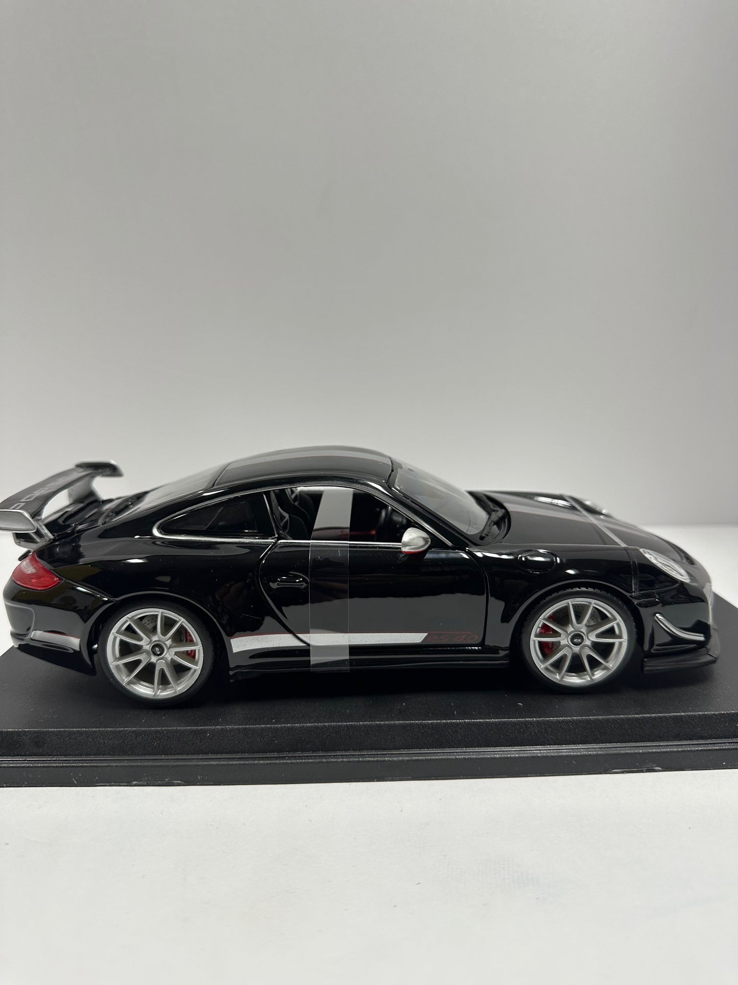 Maisto 2010 1:18 Porsche 911 GT3 RS 4.0 Diecast