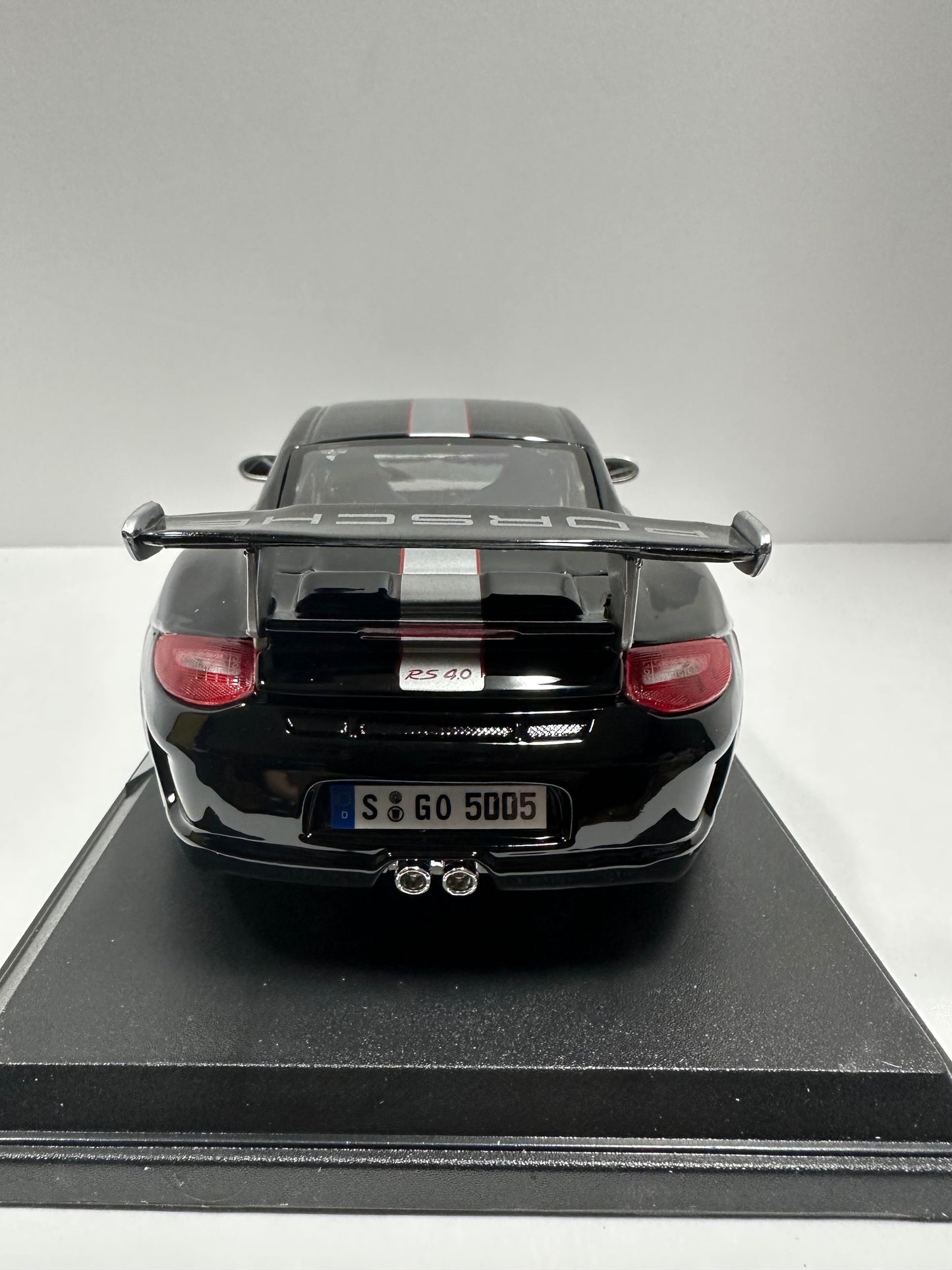 Maisto 2010 1:18 Porsche 911 GT3 RS 4.0 Diecast