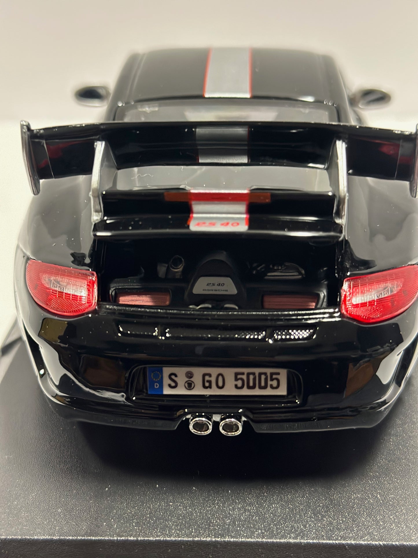 Maisto 2010 1:18 Porsche 911 GT3 RS 4.0 Diecast