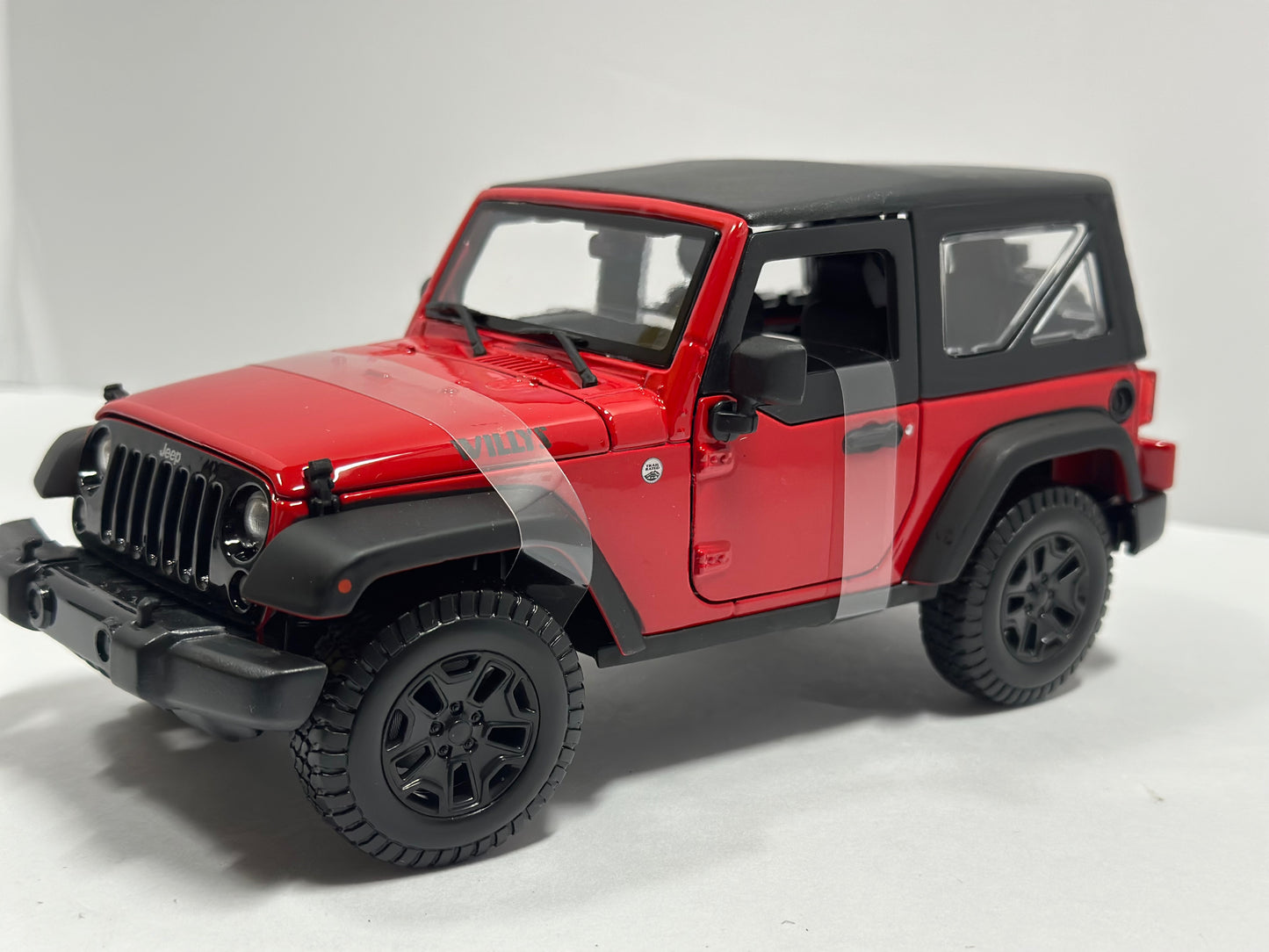 Maisto 1:18 2014 Jeep Wrangler Willys 2 door