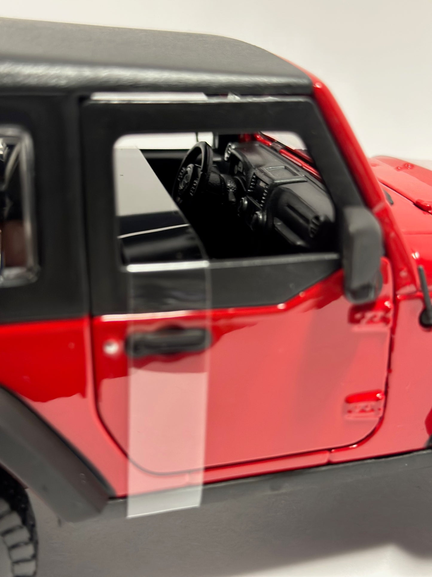 Maisto 1:18 2014 Jeep Wrangler Willys 2 door