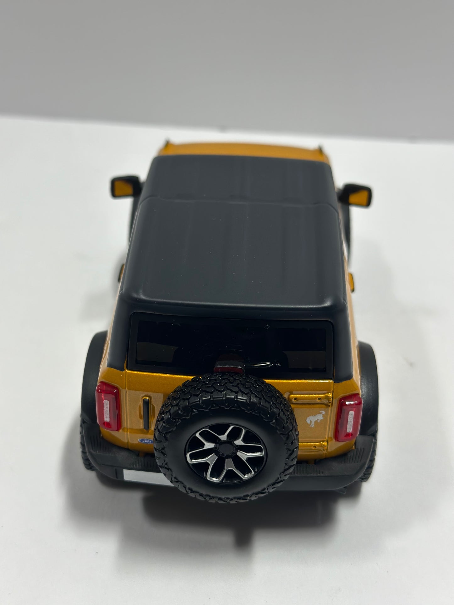 MAISTO 1:24 2021 FORD BRONCO BADLANDS 2 DOOR DIECAST