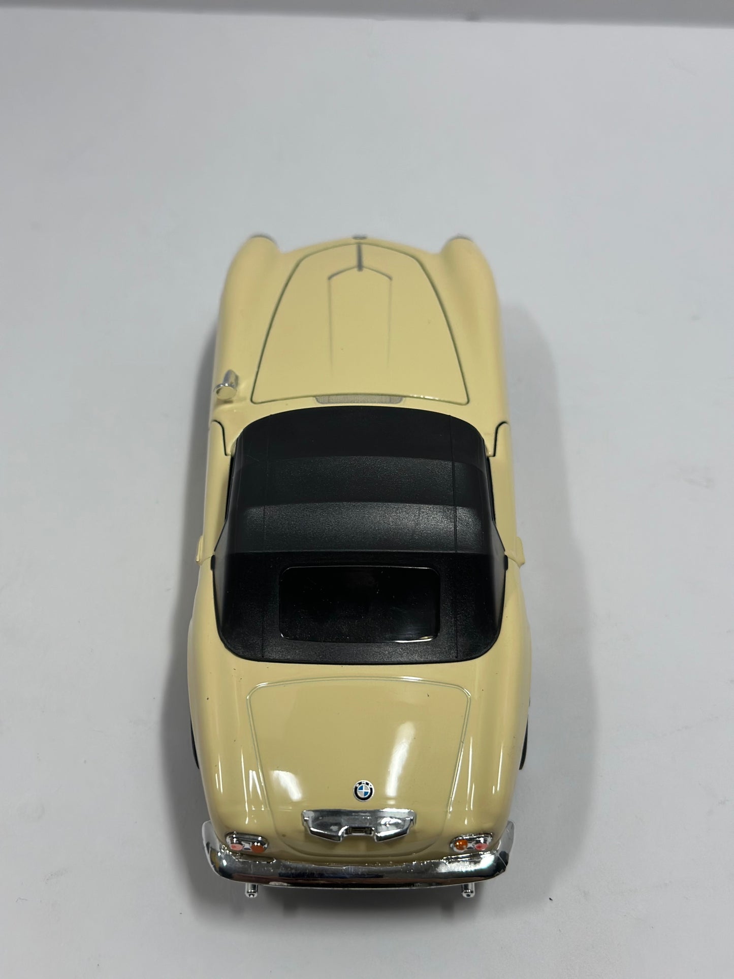 Welly 1:24 Bmw 507 Soft Top Diecast