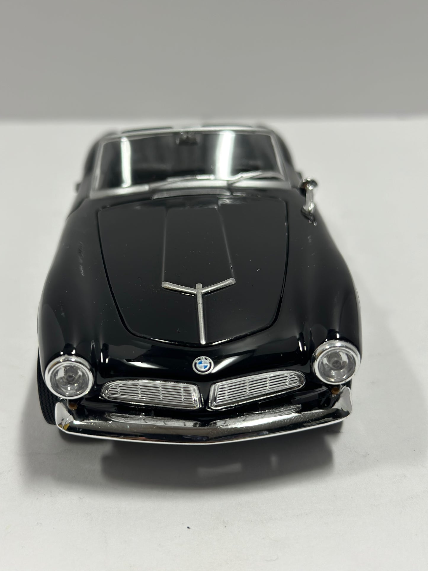 Welly 1:24 BMW 507 Convertible Roadster Diecast