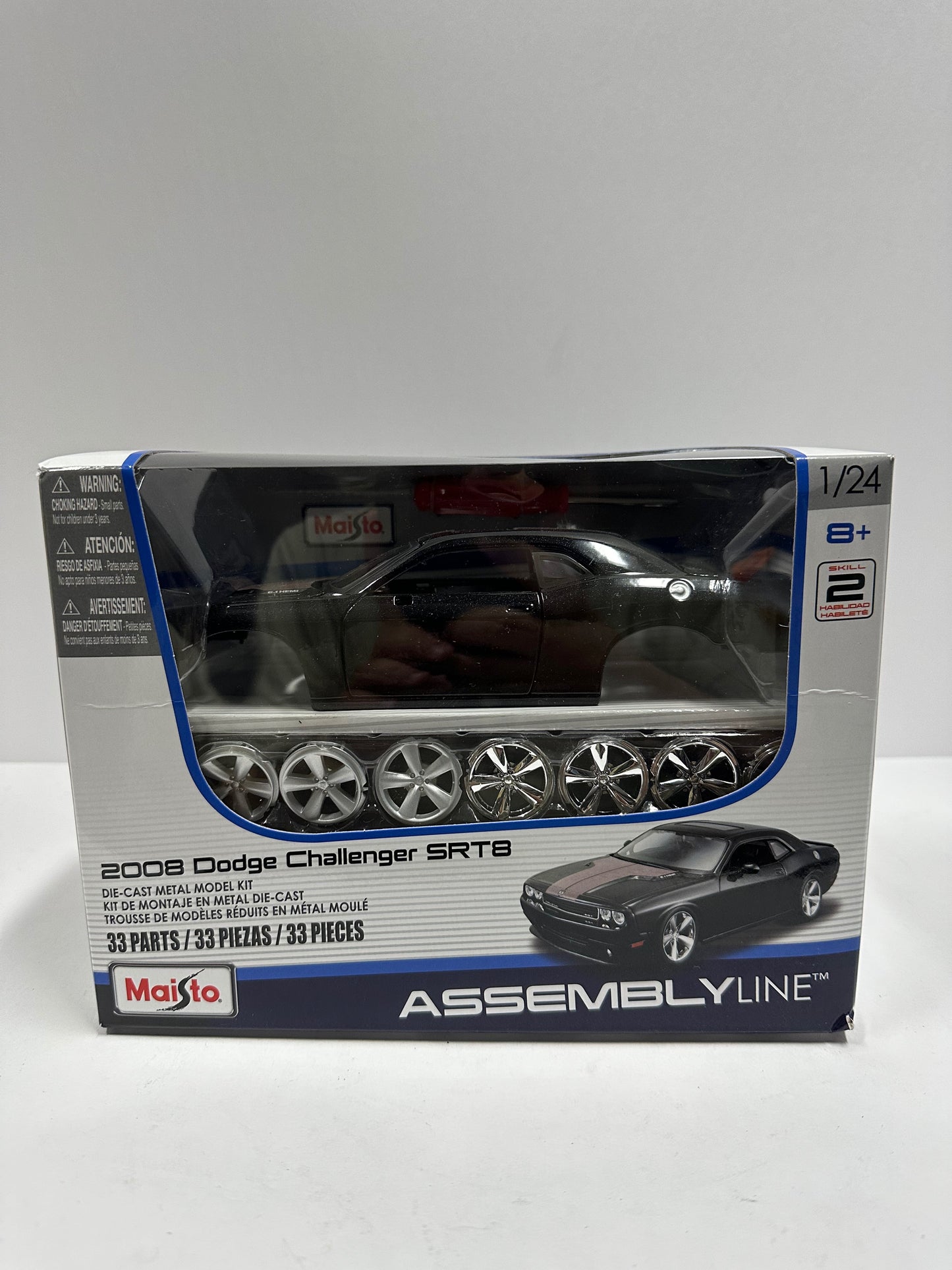 Maisto 1:24 Assembly Line 2008 Dodge Challenger SRT8 Diecast