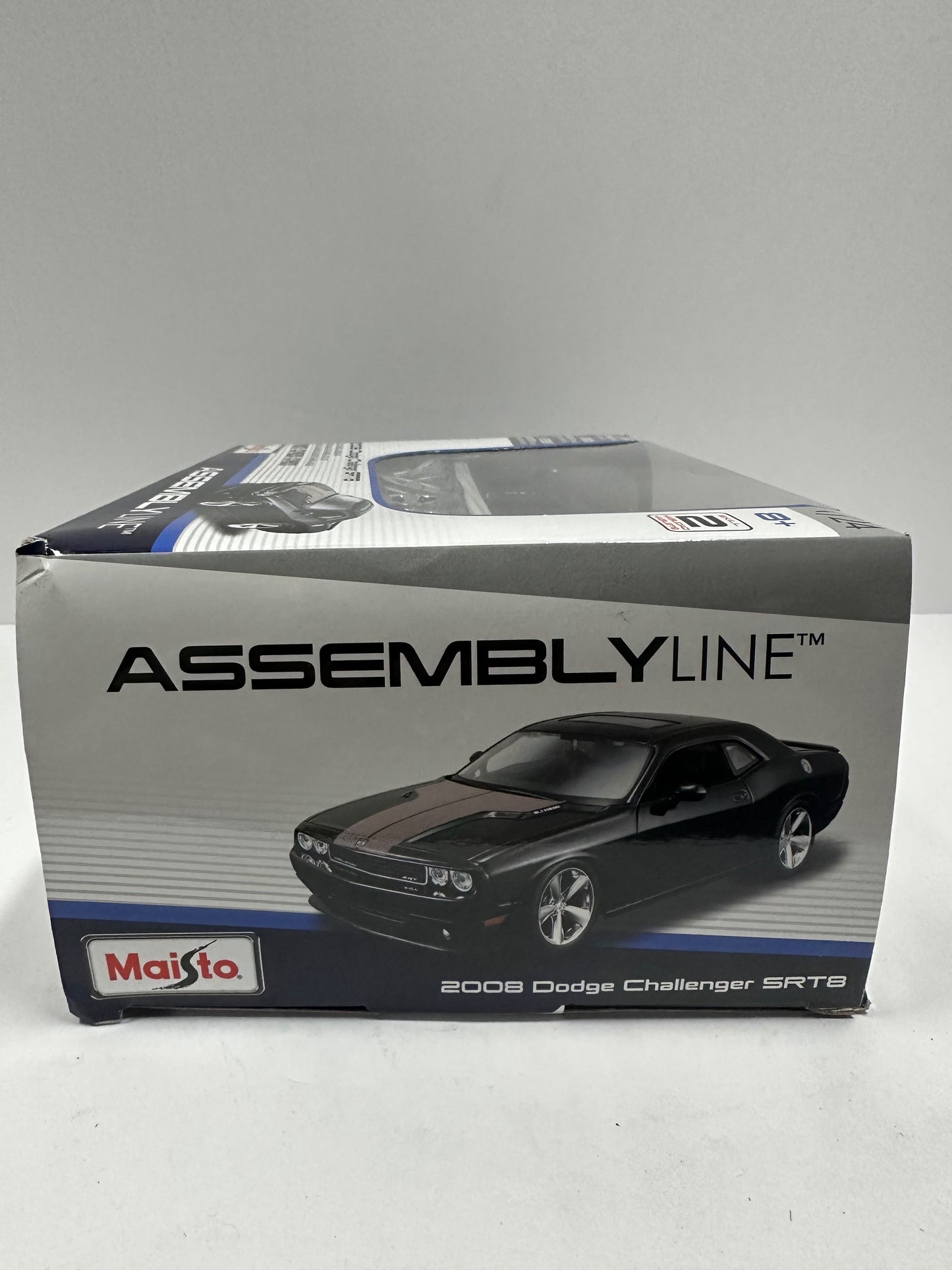 Maisto 1:24 Assembly Line 2008 Dodge Challenger SRT8 Diecast