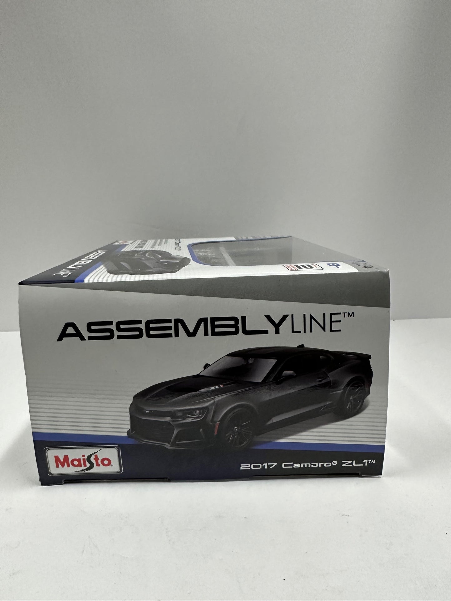 Maisto 1:24 Scale 2017 CHEVROLET CAMARO ZL1 ASSEMBLY LINE METAL MODEL