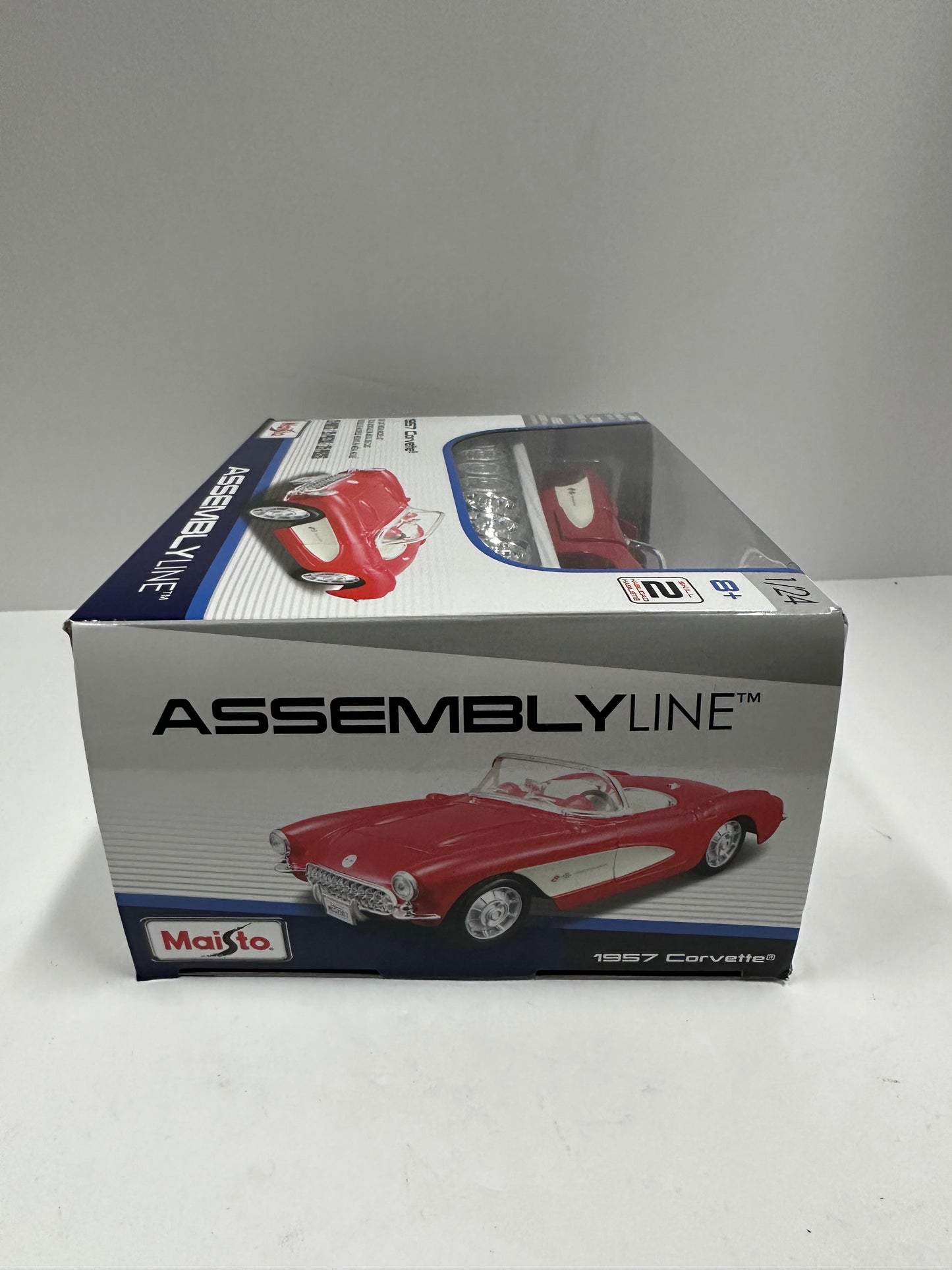 Maisto 1:24 Assembly Line 1957 Chevrolet Corvette Diecast