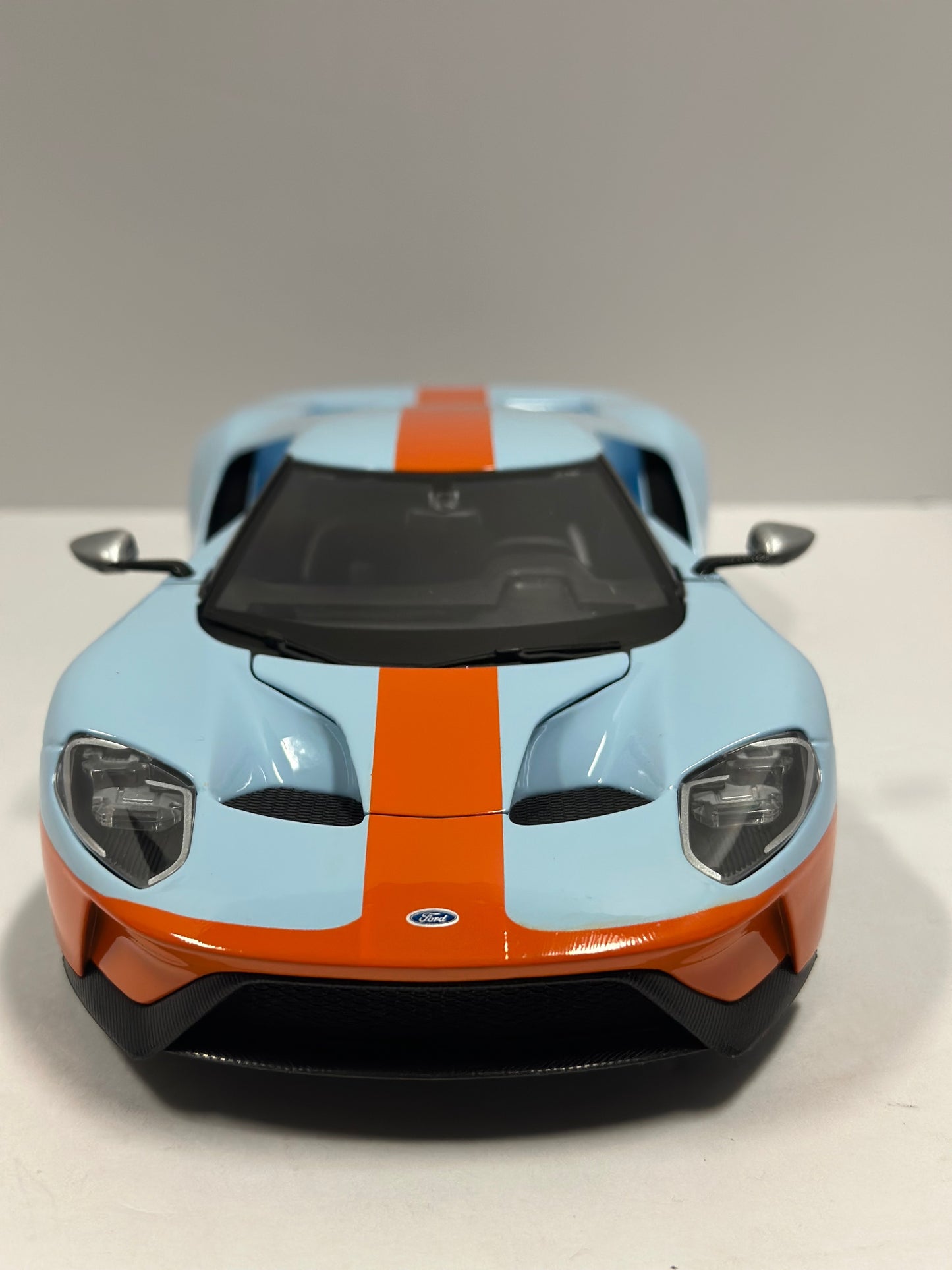 MAISTO 1:18 2022 Ford GT Diecast Blue / Orange Stripe