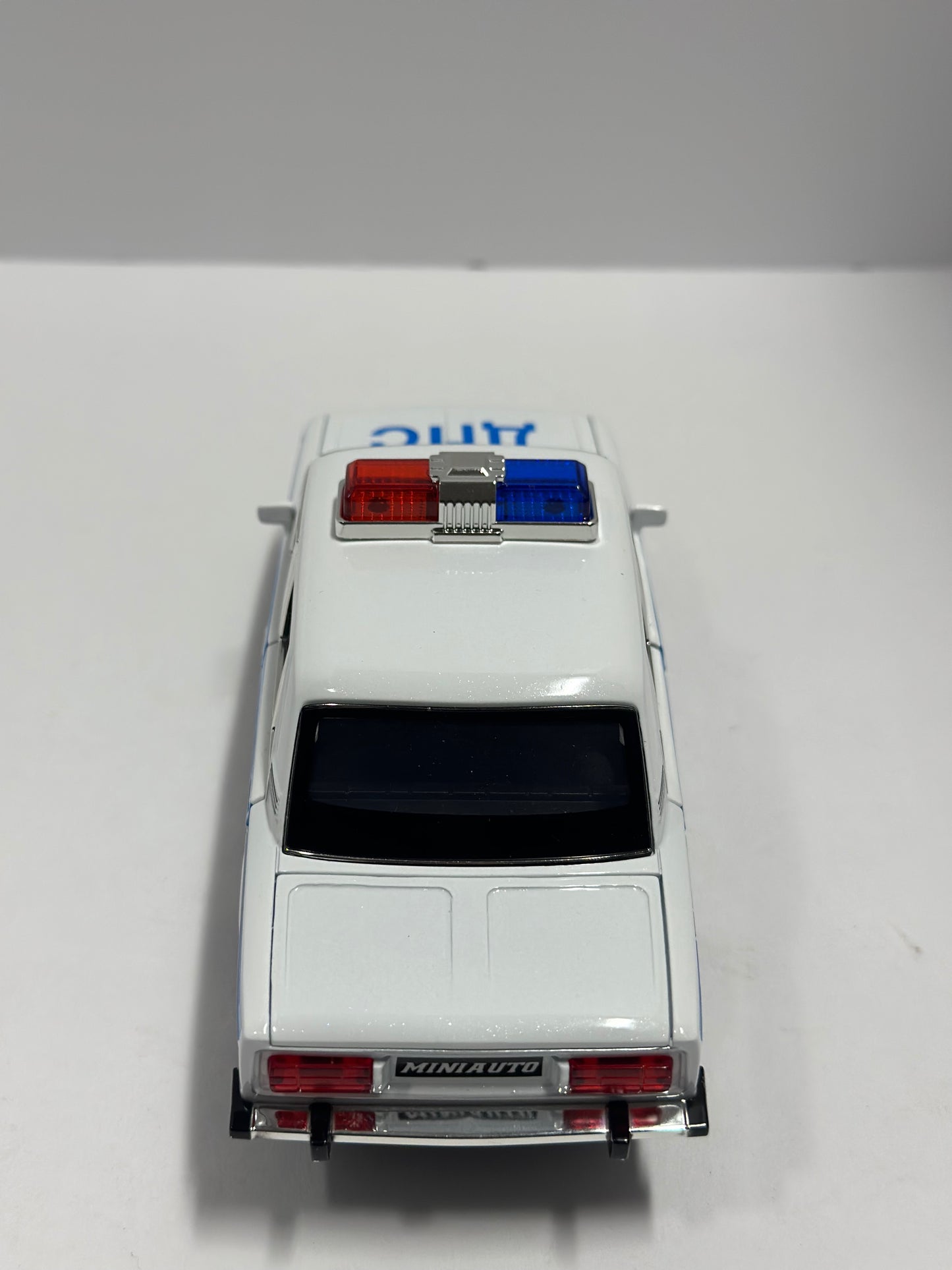 1:24 Russian LADA 2106 Police Car Alloy Car LED LIGHTS Diecasts