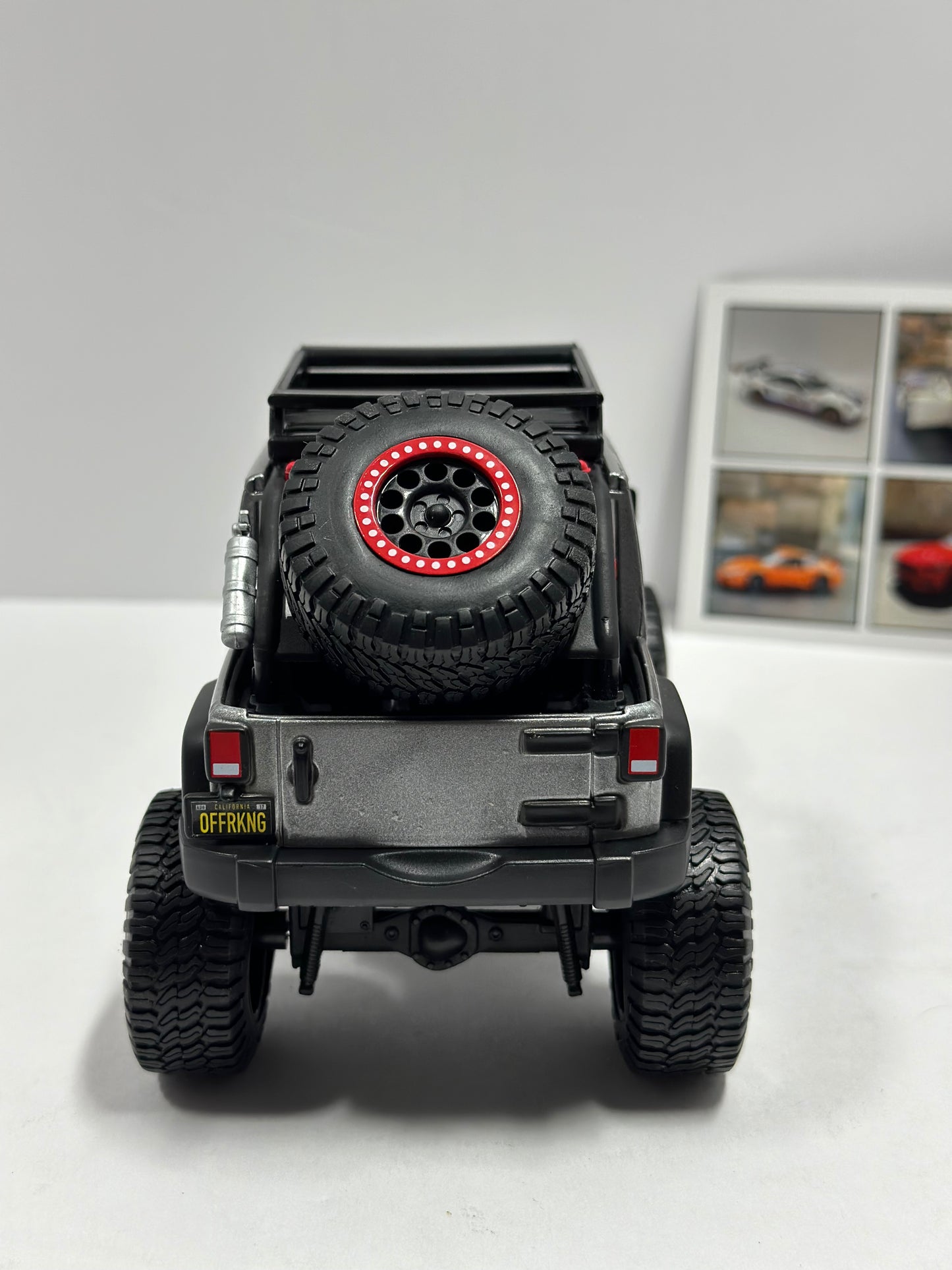 Maisto Design 1:24 2015 Jeep WRANGLER UNLIMITED OFF ROAD KINGS Gray Diecast