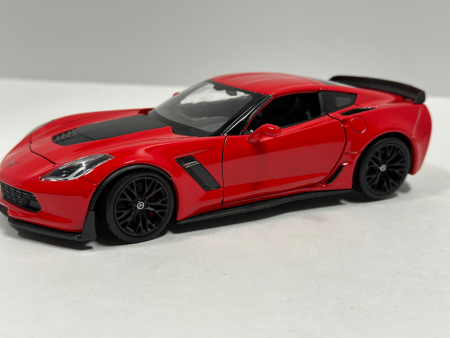 Welly 1:24 2017 Chevrolet Corvette Stingray Red Diecast