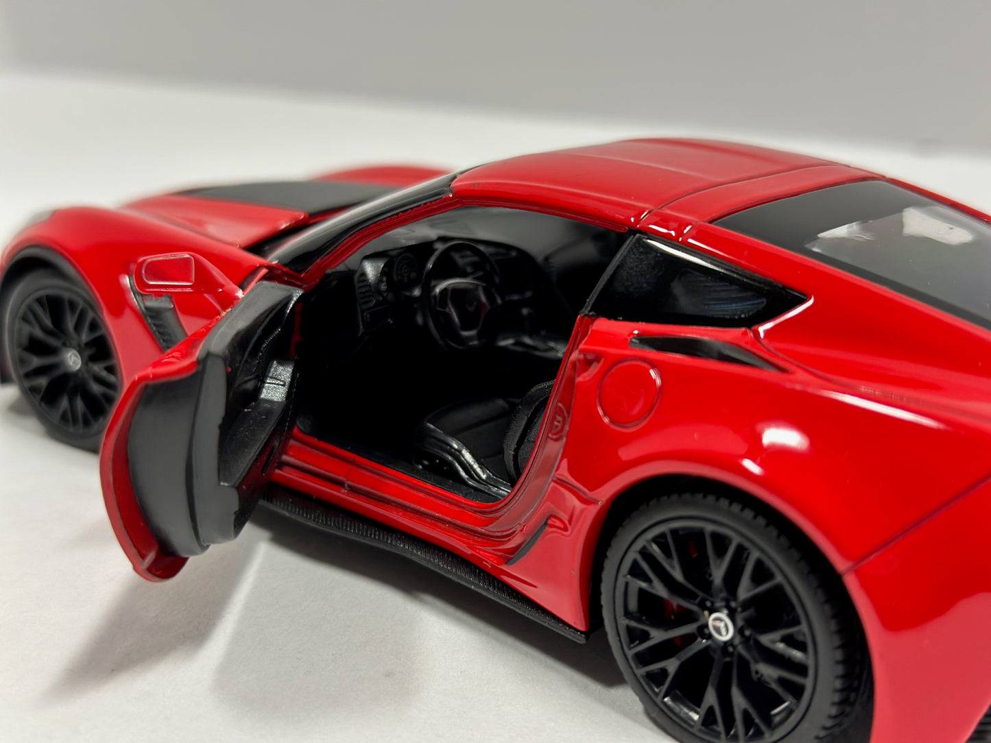 Welly 1:24 2017 Chevrolet Corvette Stingray Red Diecast