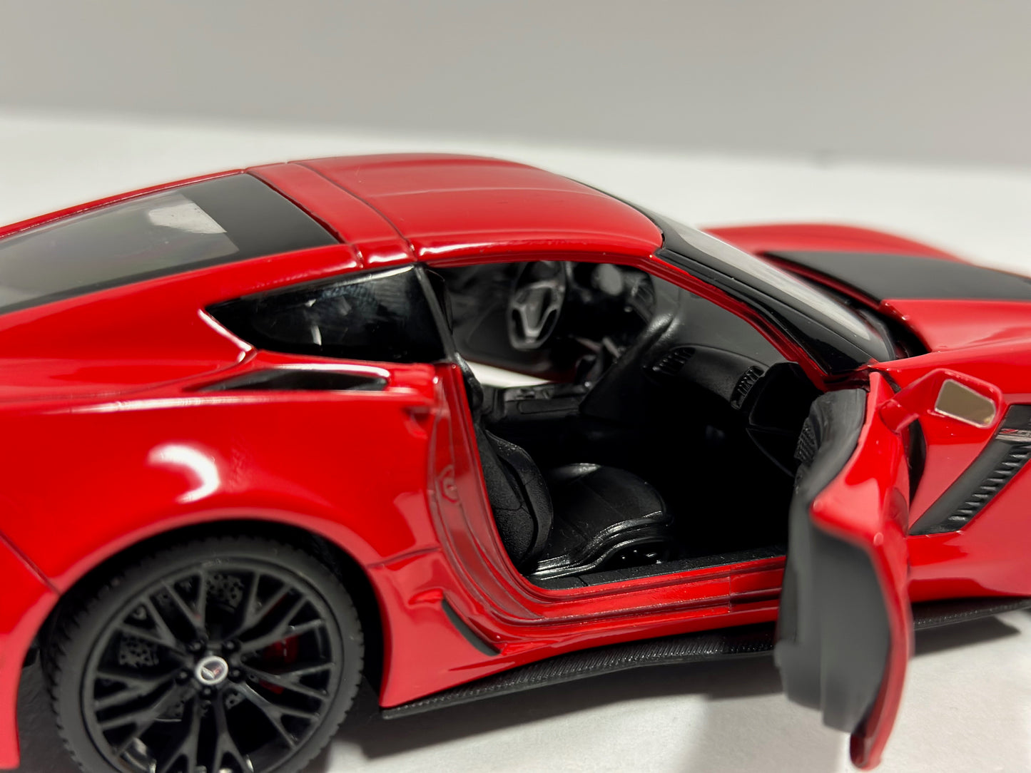 Welly 1:24 2017 Chevrolet Corvette Stingray Red Diecast