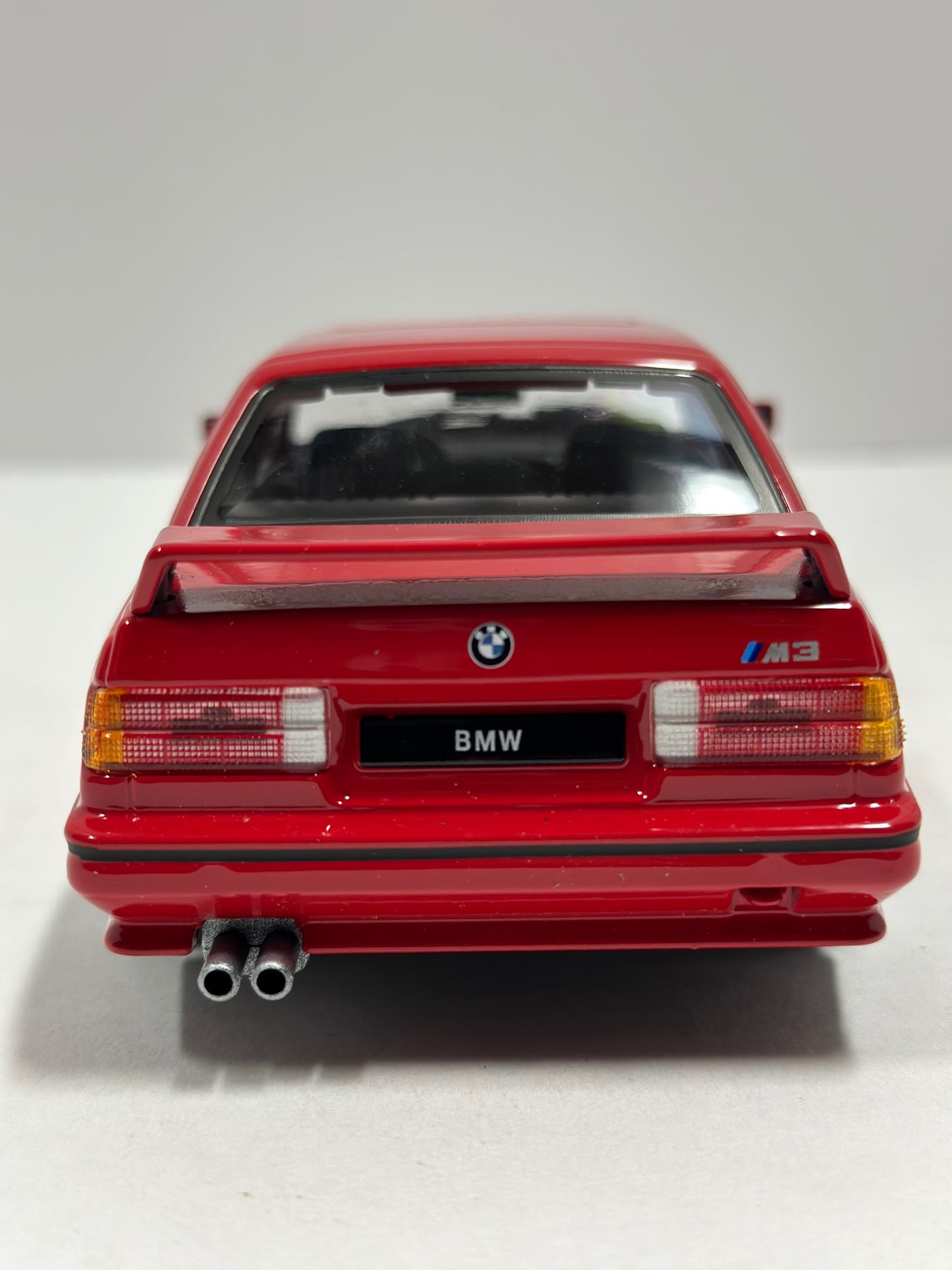 Bburago 1:24 Bmw M3 E30 1988 Diecast Red