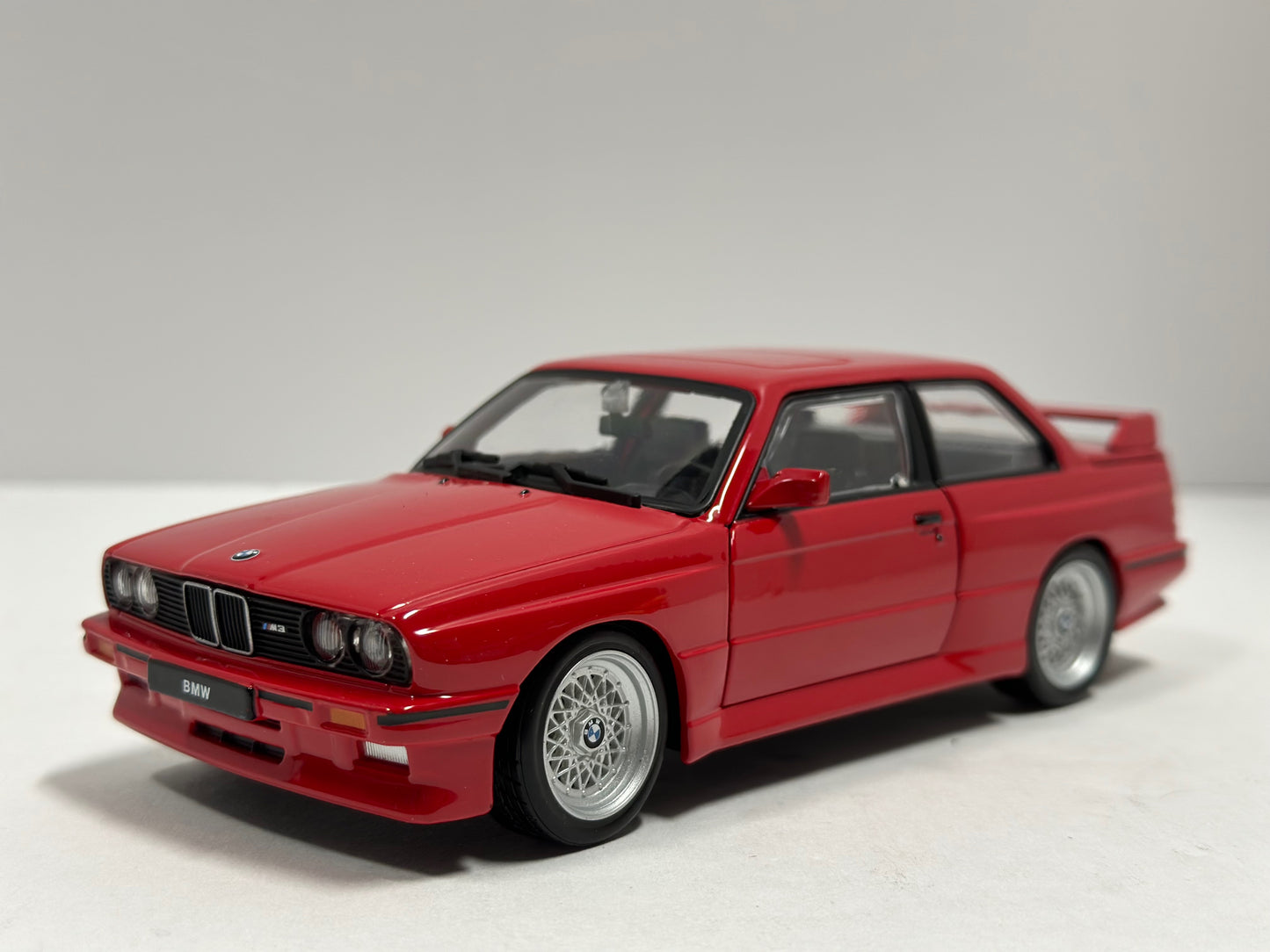 Bburago 1:24 Bmw M3 E30 1988 Diecast Red