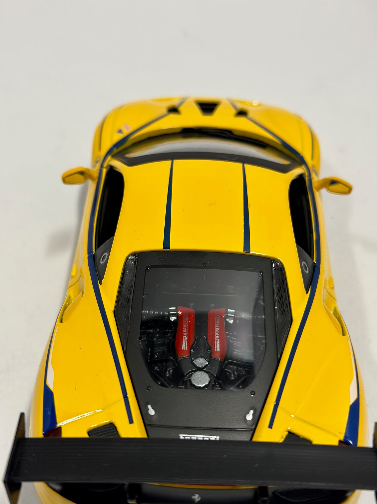 Bburago 1:24 2020 Ferrari 488 CHALLENGE RACING #25 Diecast Yellow