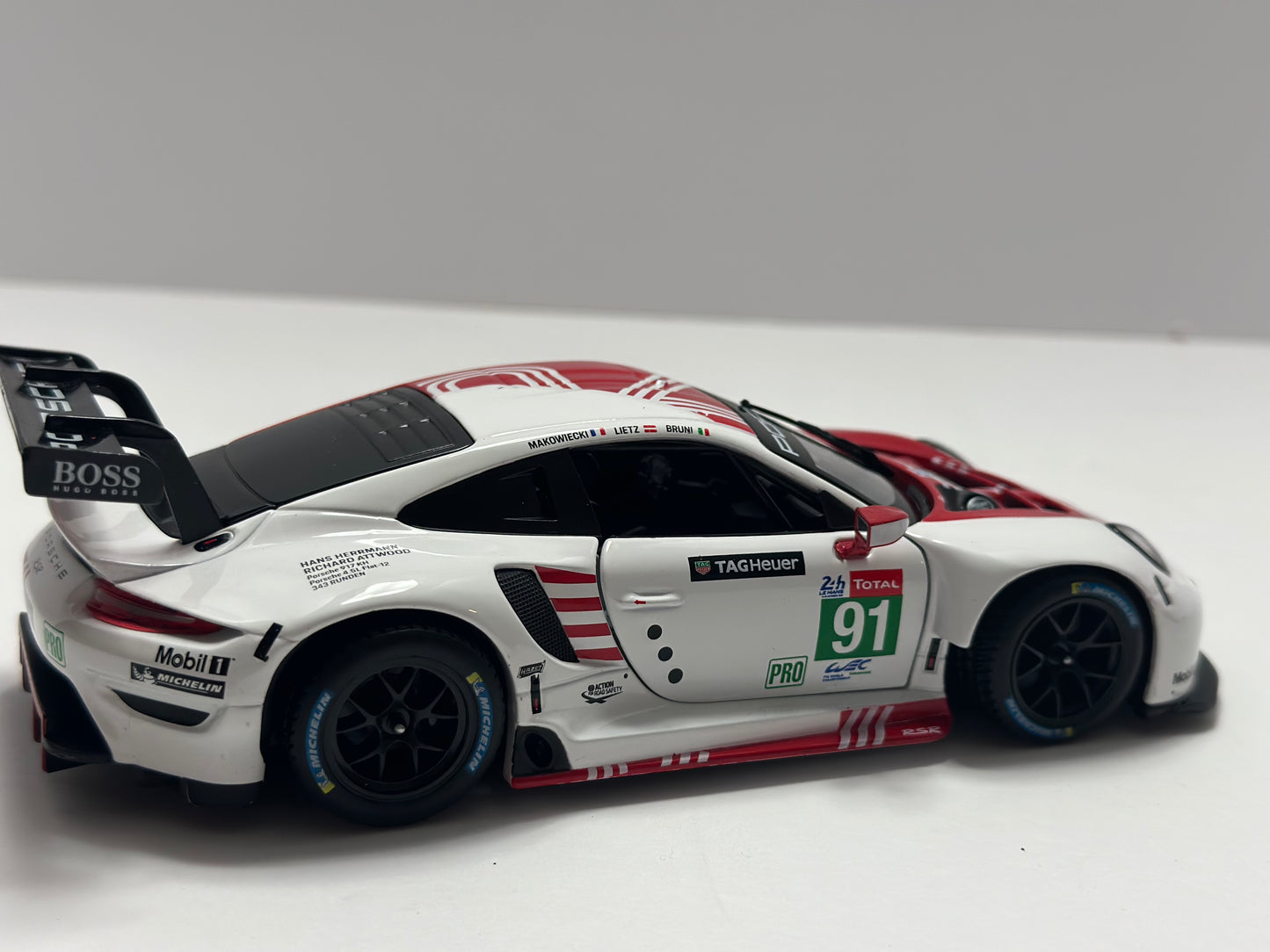 Bburago 1:24 Porsche 911 RSR #91 24h Of LE MANS 2020