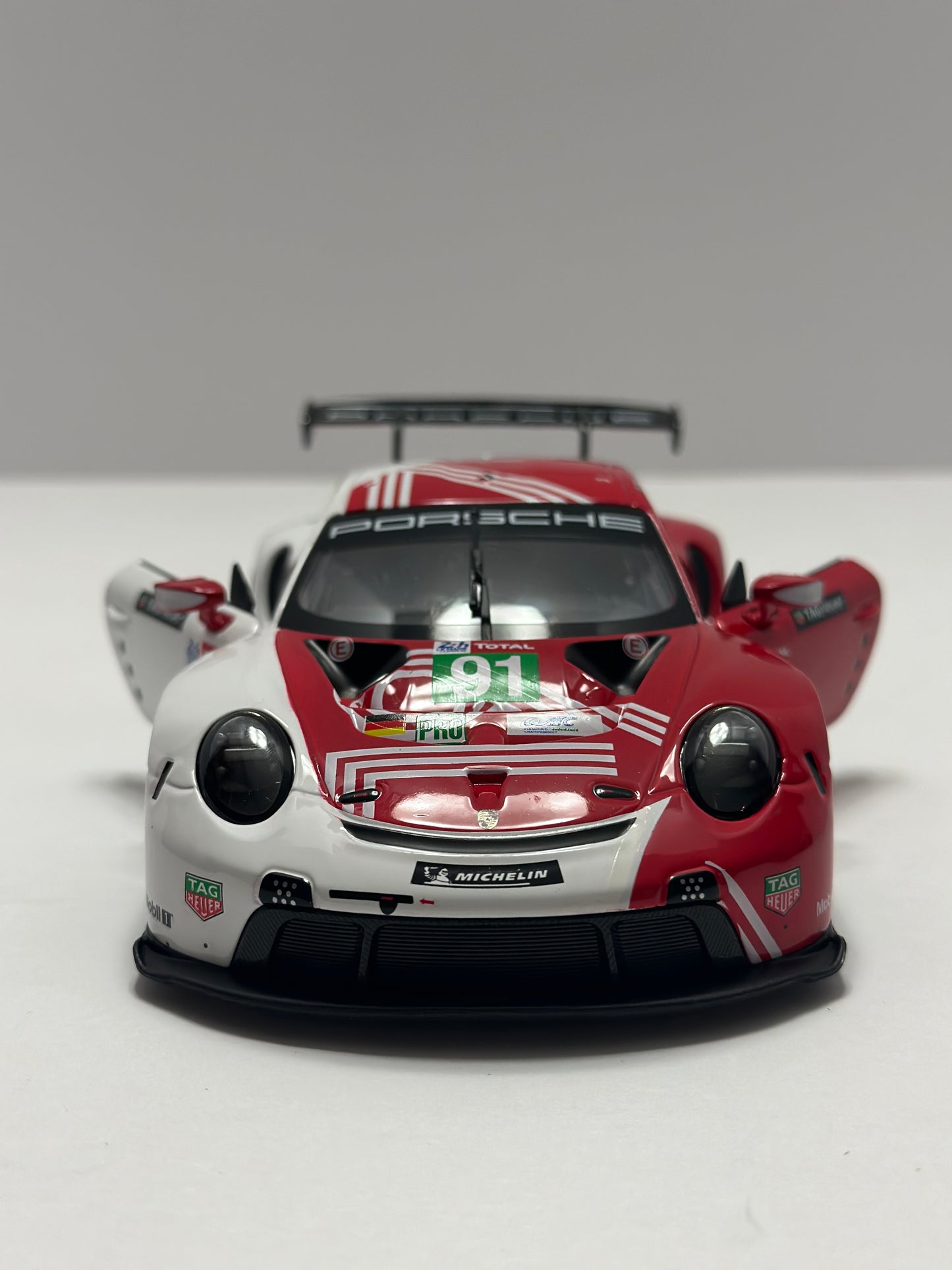 Bburago 1:24 Porsche 911 RSR #91 24h Of LE MANS 2020