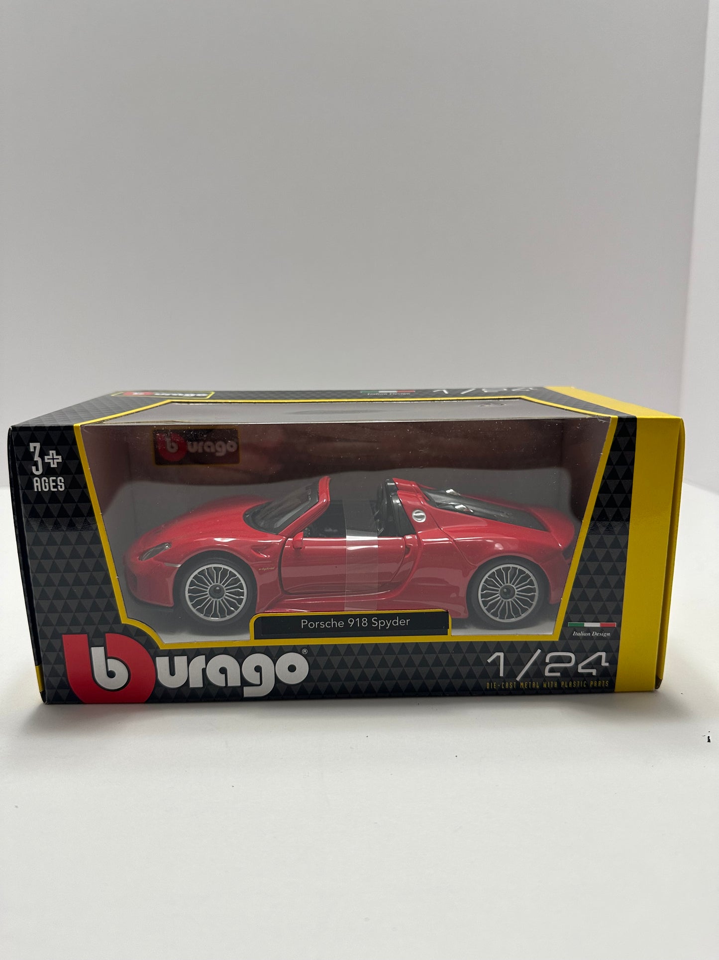 Bburago 1:24  Porsche 918 Spyder Diecast Red