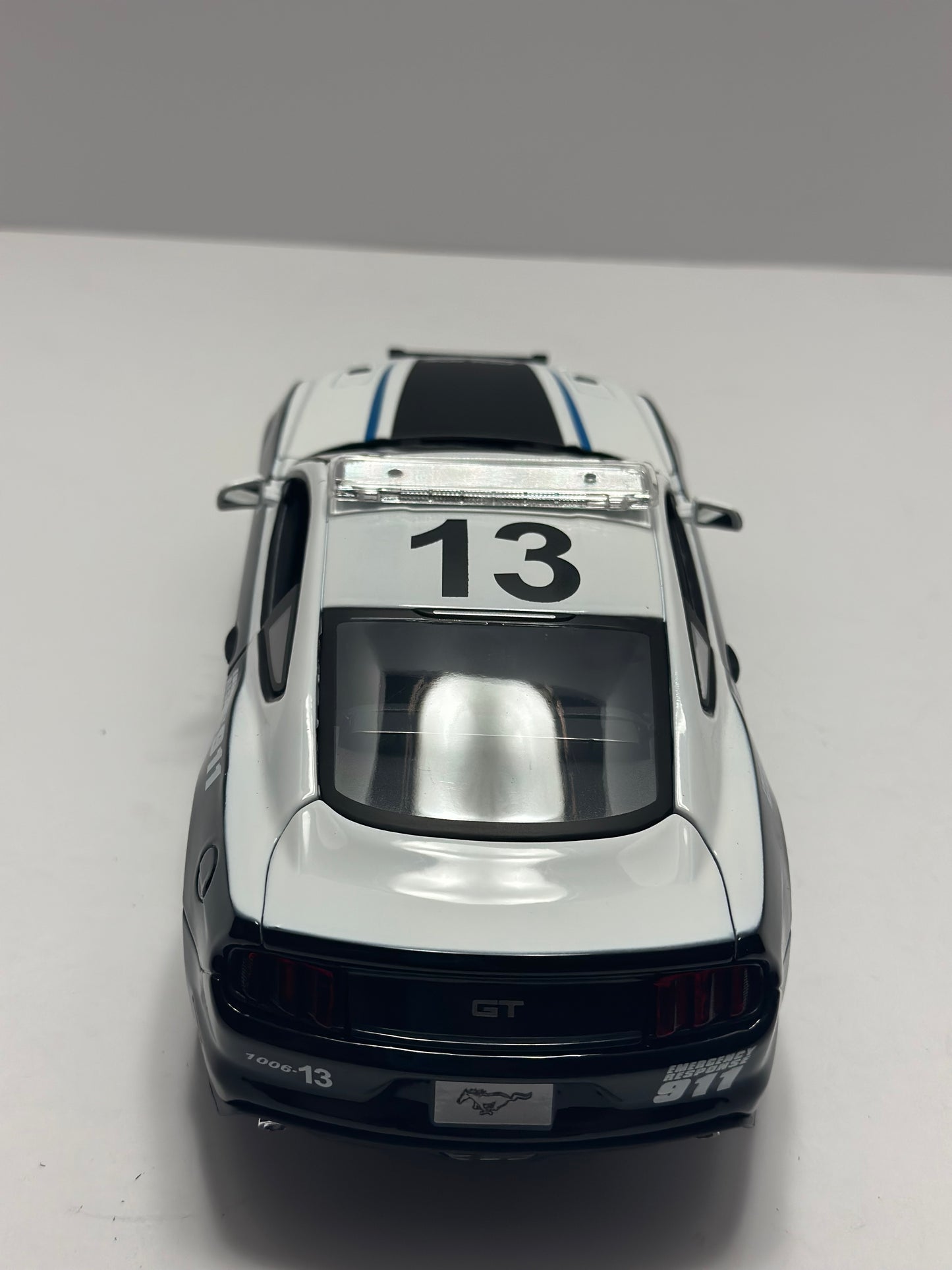 Maisto 1:18 2020 Ford Mustang GT 500 Police Car Diecast