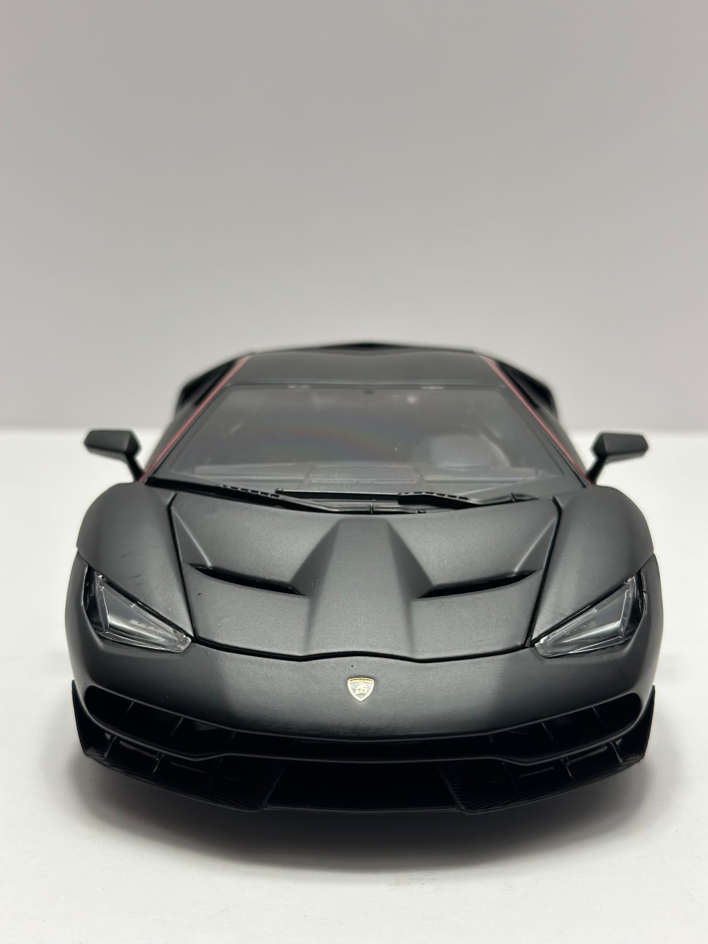 Maisto 1:18 Lamborghini Centenario LP770-4  Diecast Matte Black ( Rare )