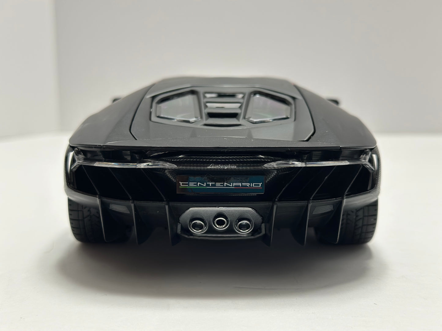 Maisto 1:18 Lamborghini Centenario LP770-4  Diecast Matte Black ( Rare )