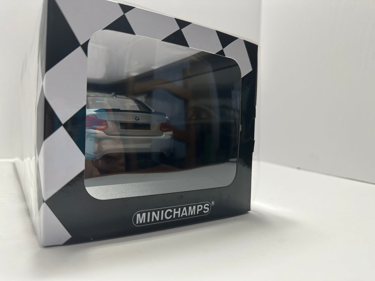 Minichamps 1:18 155 021024 BMW M2 CS 2020 - Silver