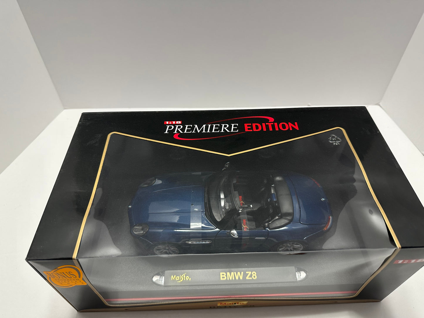 Maisto Premiere Edition 1:18 BMW Blue Z8 Blue DieCast