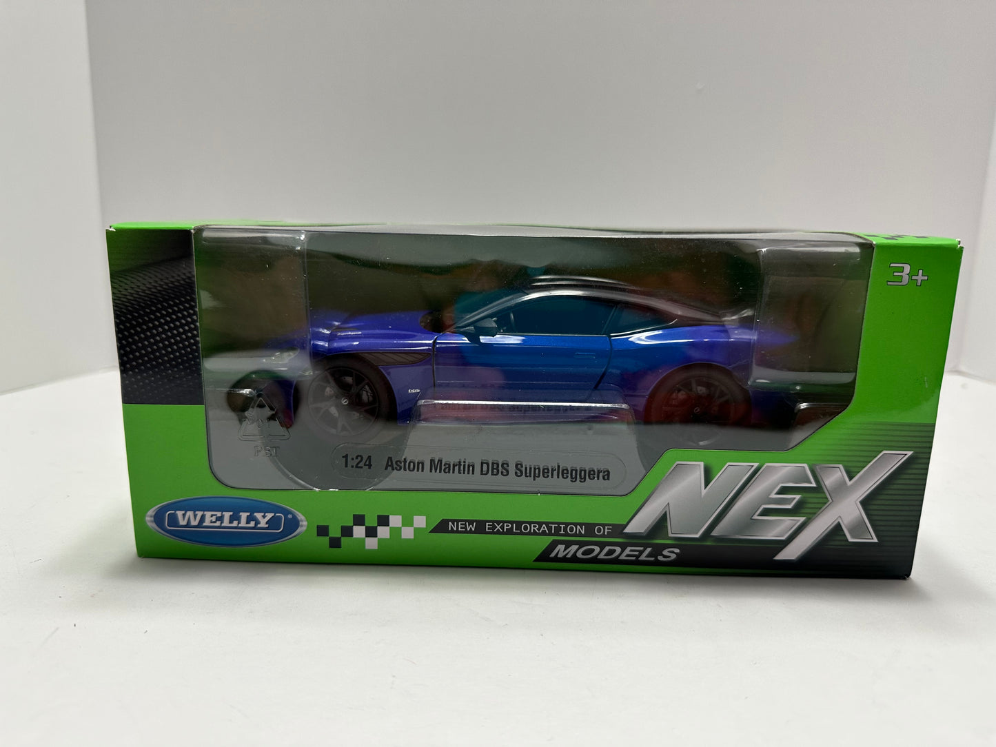 Welly 1:24 Aston Martin DBS Superleggera Blue Diecast