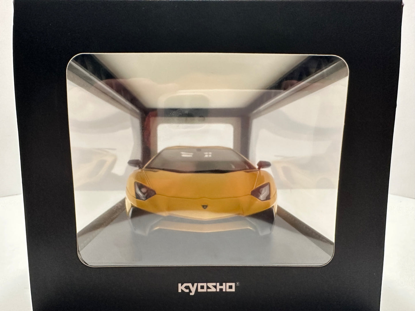 KYOSHO - 1:18 LAMBORGHINI - AVENTADOR LP750-4SV SUPERVELOCE 2015