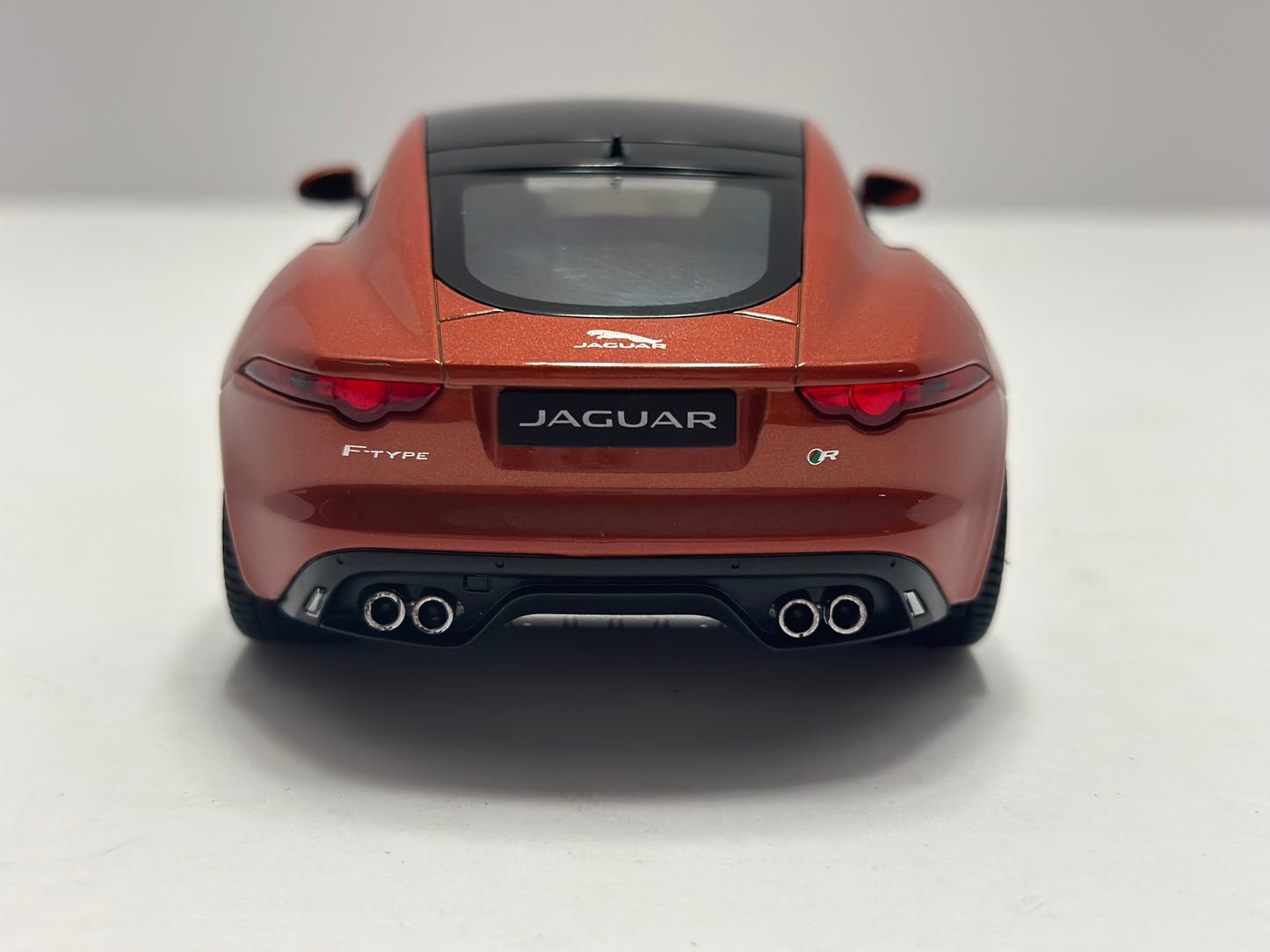 welly 1:24 Jaguar F-Type R Coupe Copper Orange Diecast