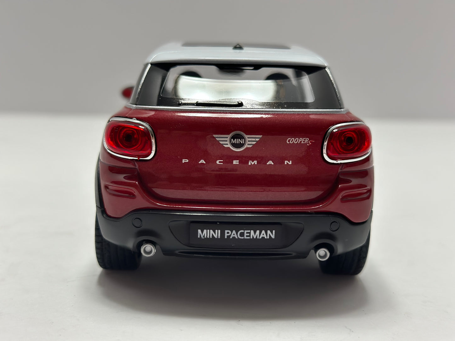 Welly 1:24 Mini Cooper S Paceman Red Diecast