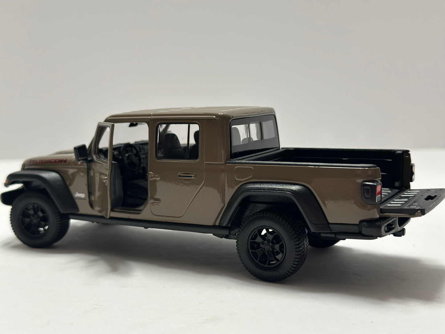 WELLY 1:24 2020 Jeep Rubicon Gladiator Diecast Olive Green