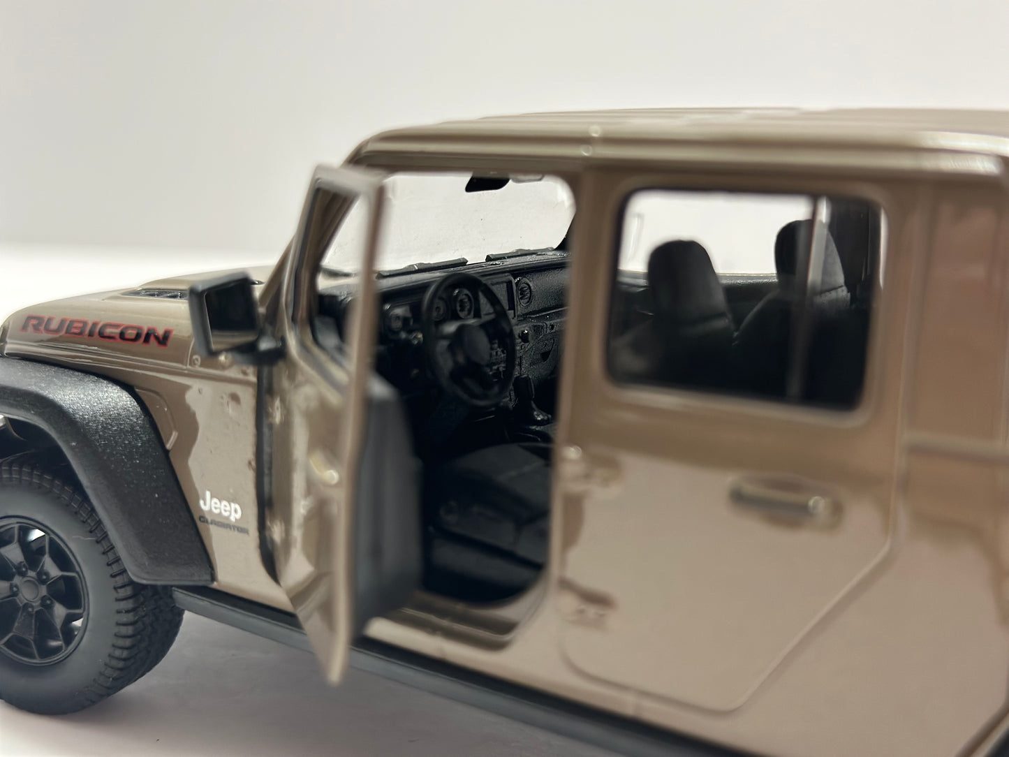 WELLY 1:24 2020 Jeep Rubicon Gladiator Diecast Olive Green