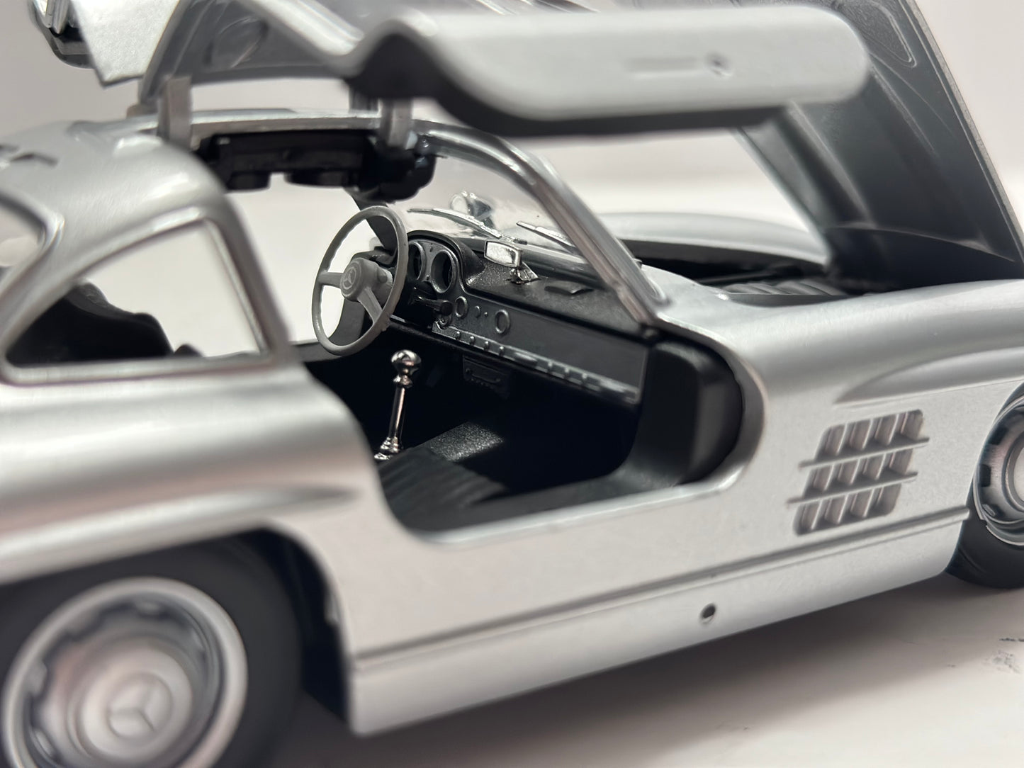 Welly 1:24 1954 Mercedes-Benz 300SL Silver Diecast