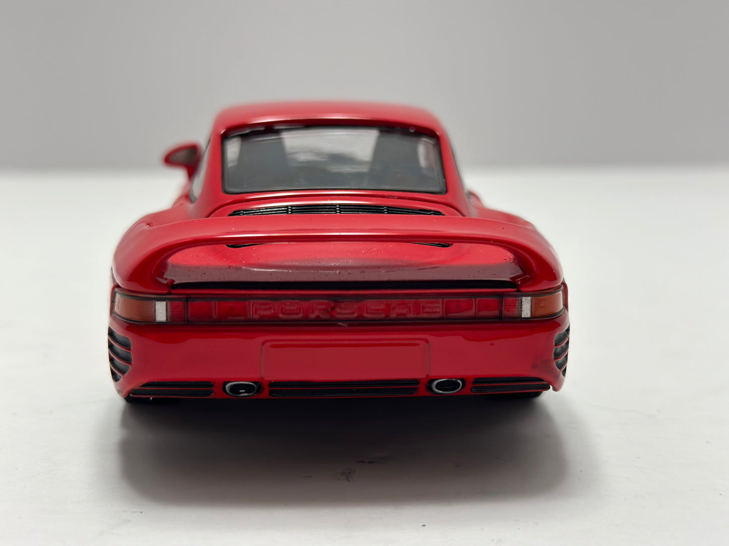 Welly 1:24 1986 Porsche 959 Diecast Red