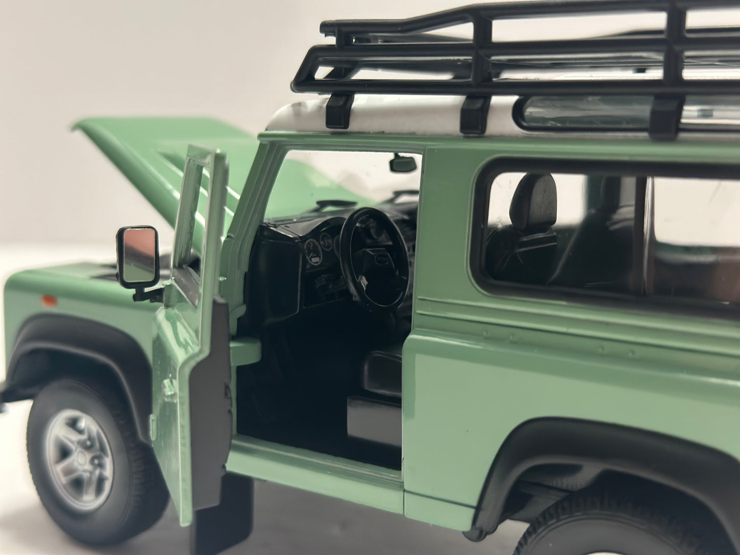 WELLY 1:24 LAND ROVER DEFENDER GREEN ROOF RACK SNORKEL Diecast