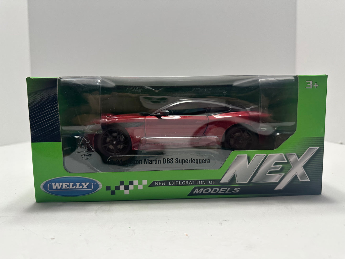 Welly 1:24 Aston Martin DBS Superleggera Red Diecast