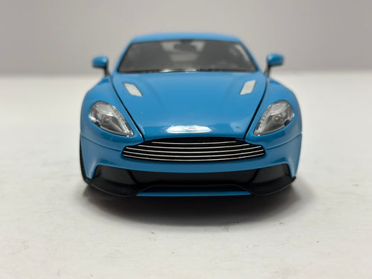 Welly 1:24 Aston Martin Vanquish Diecast Blue