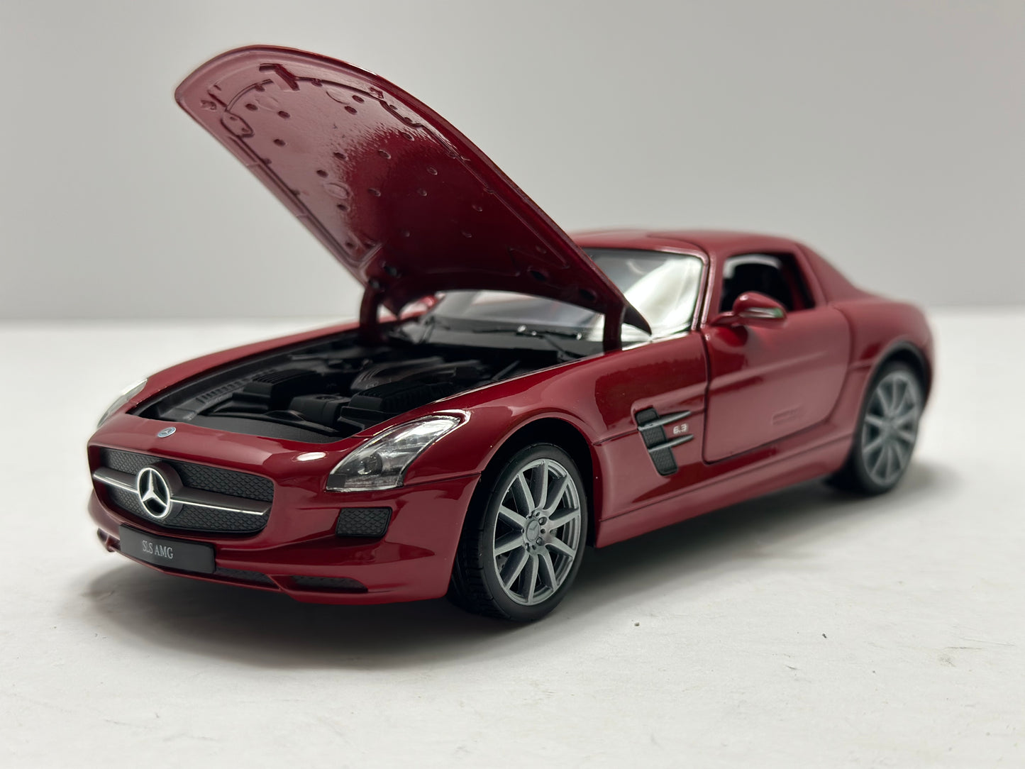 Welly 1:24 Mercedes-benz SLS AMG RED DIECAST