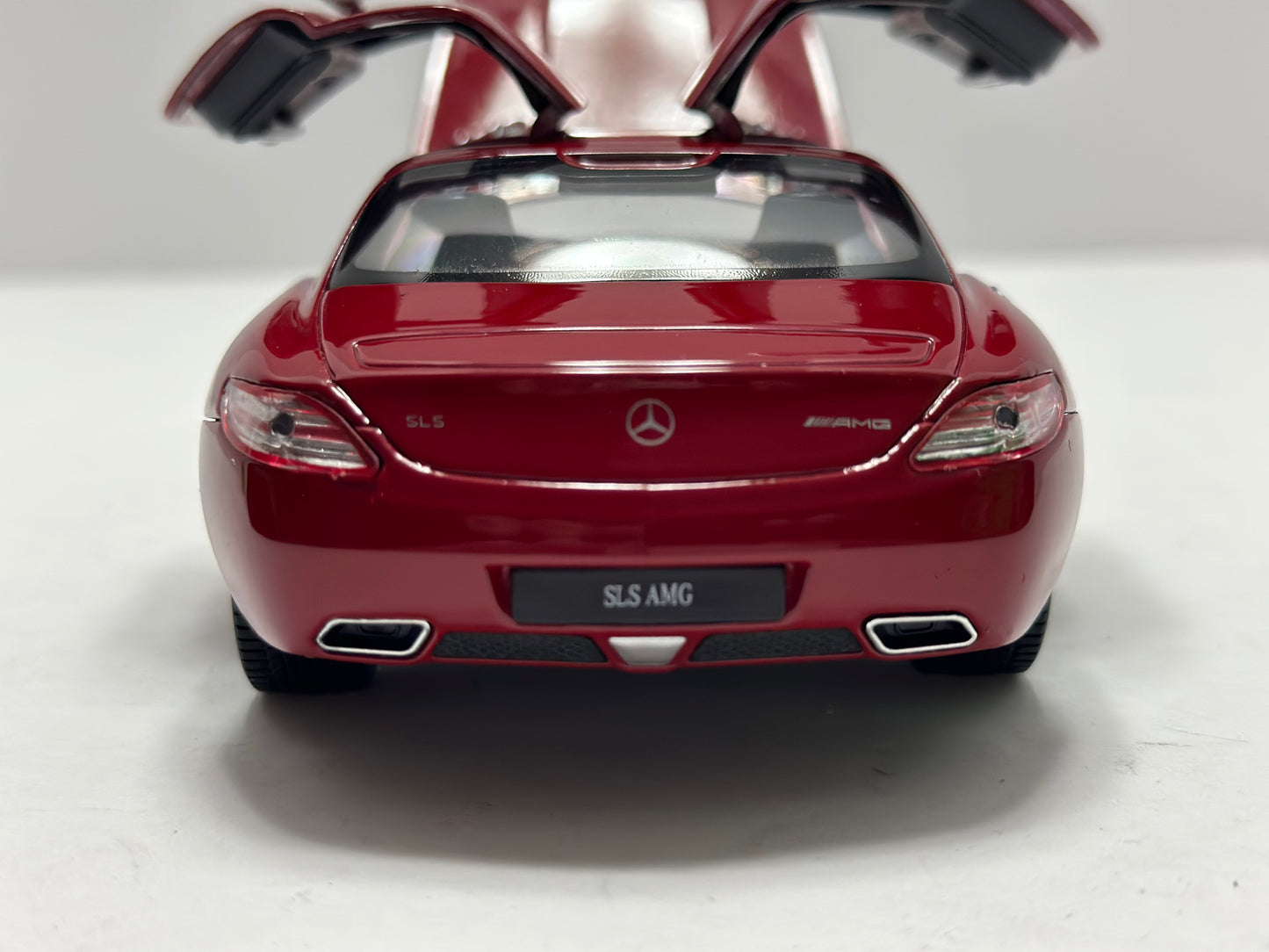 Welly 1:24 Mercedes-benz SLS AMG RED DIECAST